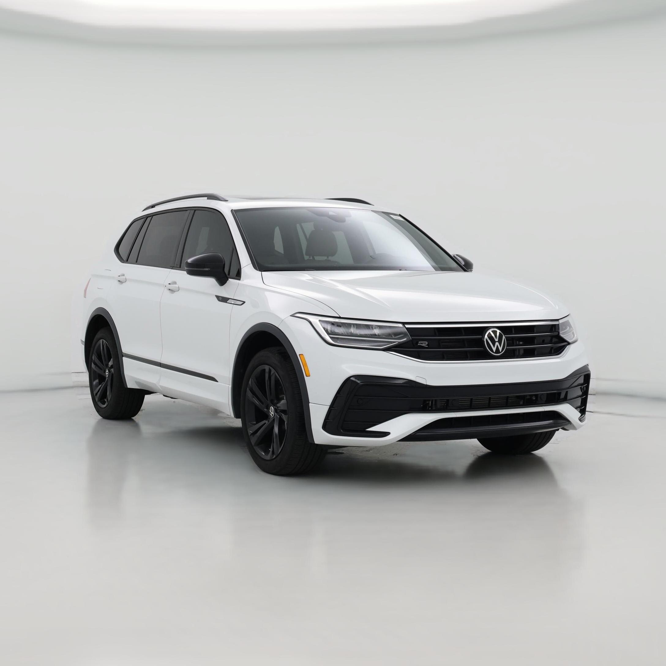 Thumbnail: 2023 Volkswagen Tiguan - 1