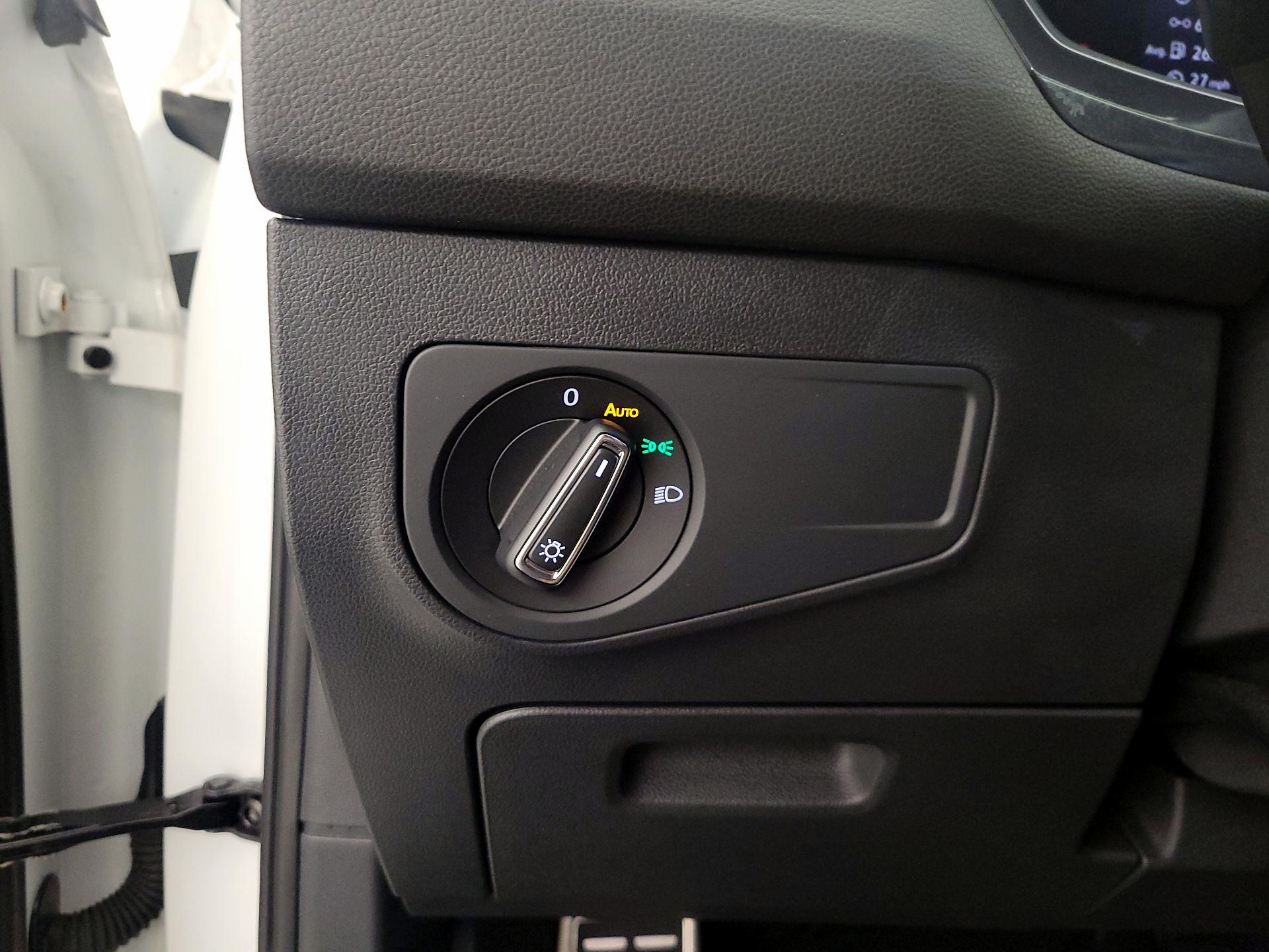 Thumbnail: 2023 Volkswagen Tiguan - 13