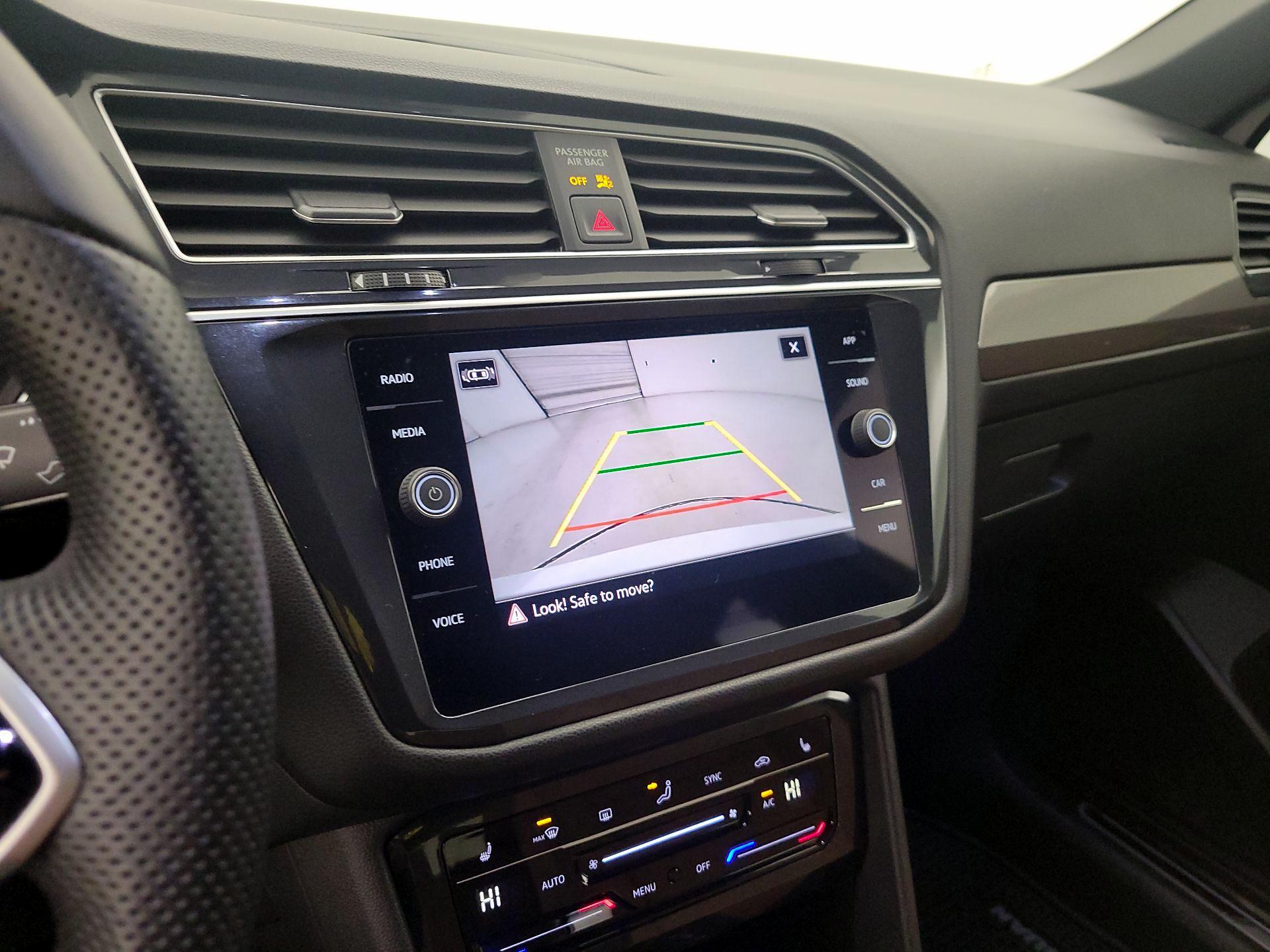 Thumbnail: 2023 Volkswagen Tiguan - 14