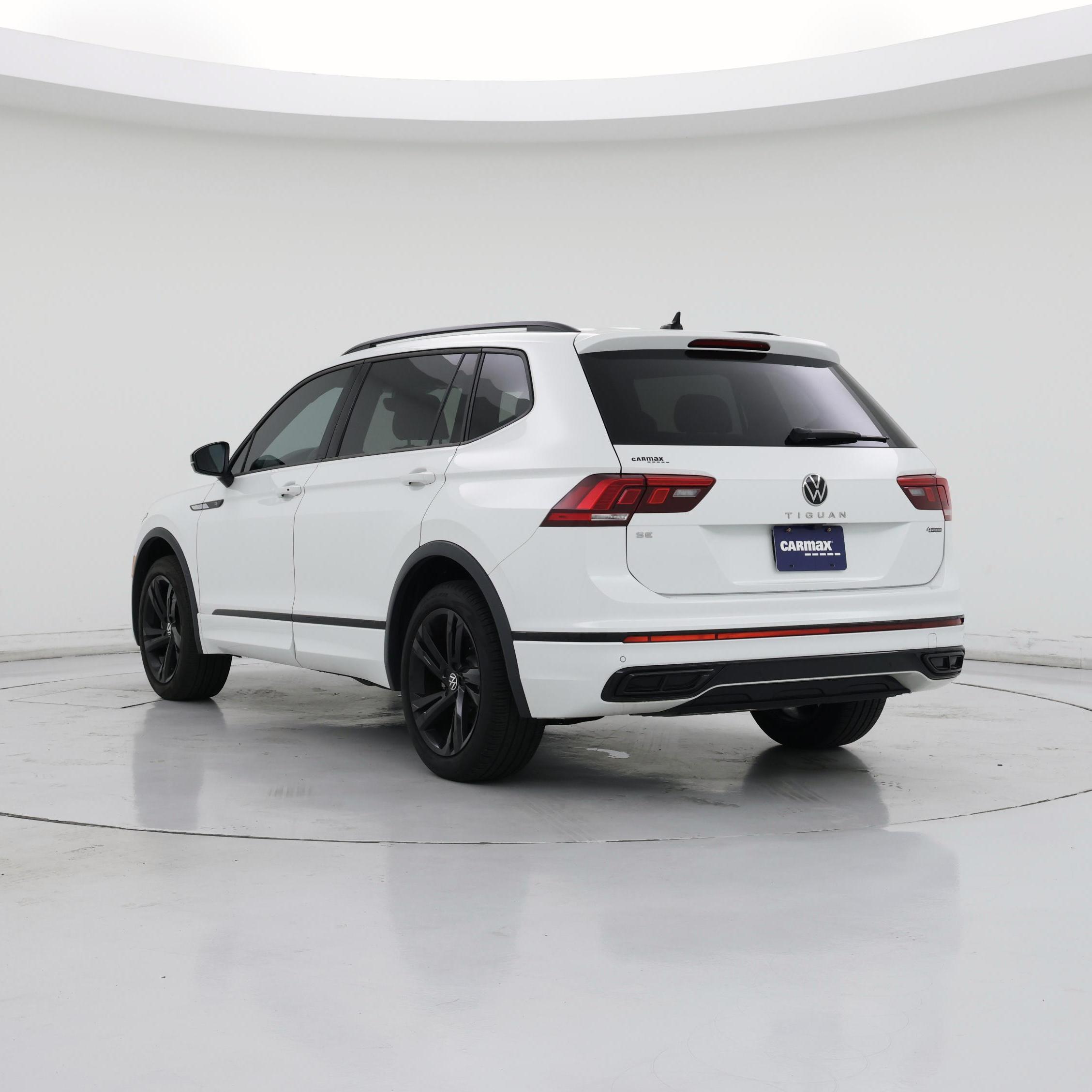 Thumbnail: 2023 Volkswagen Tiguan - 2