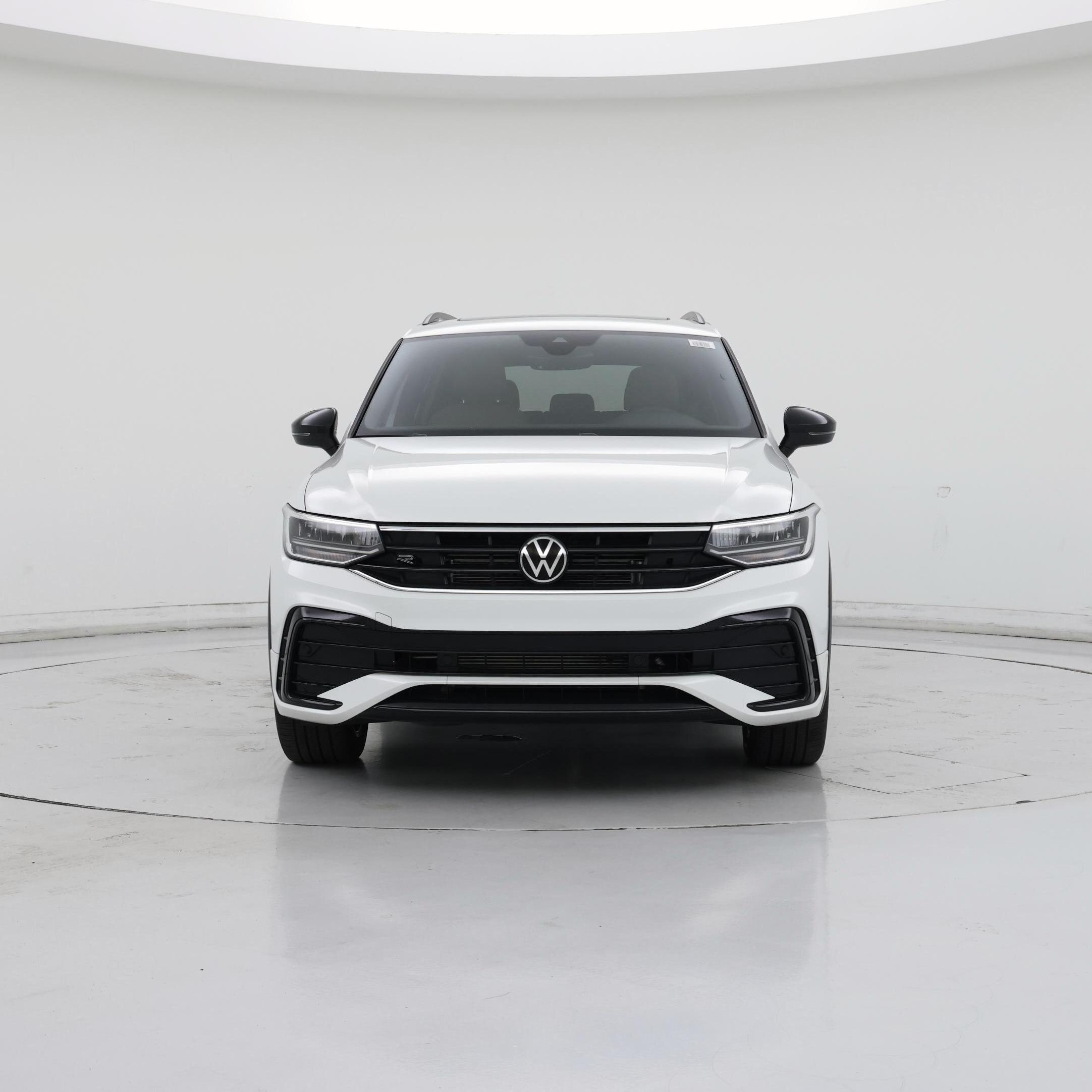 Thumbnail: 2023 Volkswagen Tiguan - 5