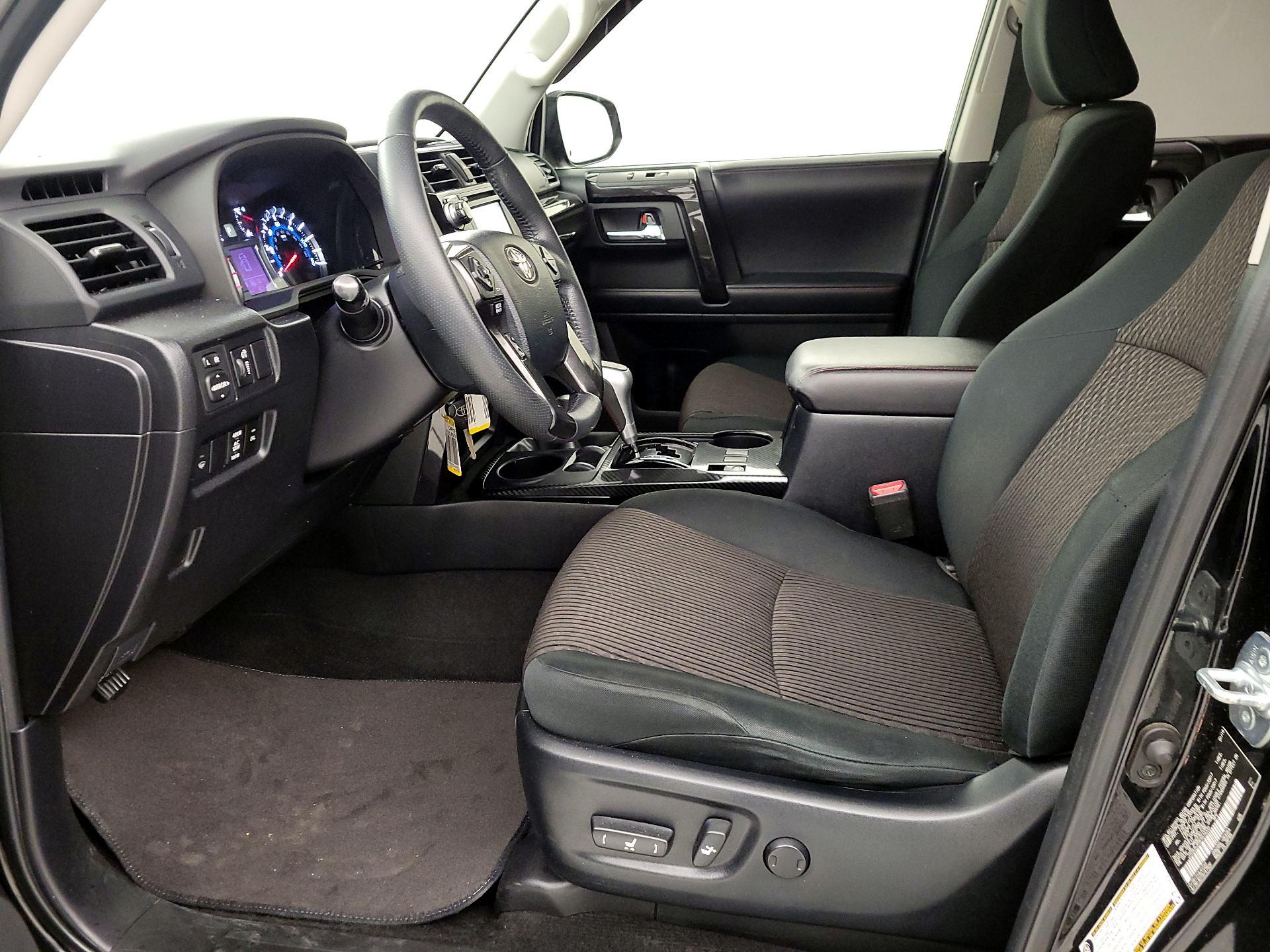 Thumbnail: 2019 Toyota 4Runner - 9