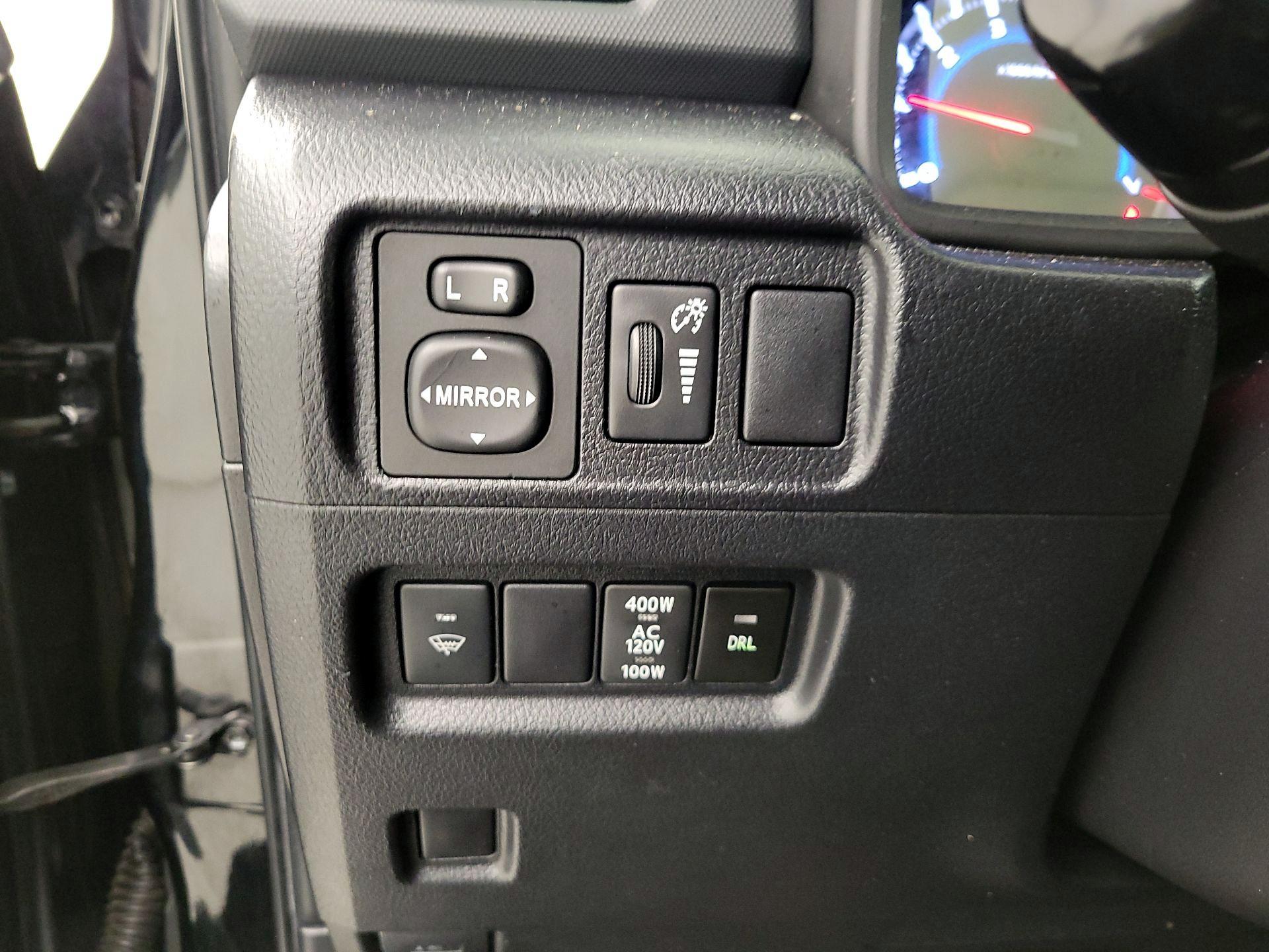 Thumbnail: 2019 Toyota 4Runner - 11