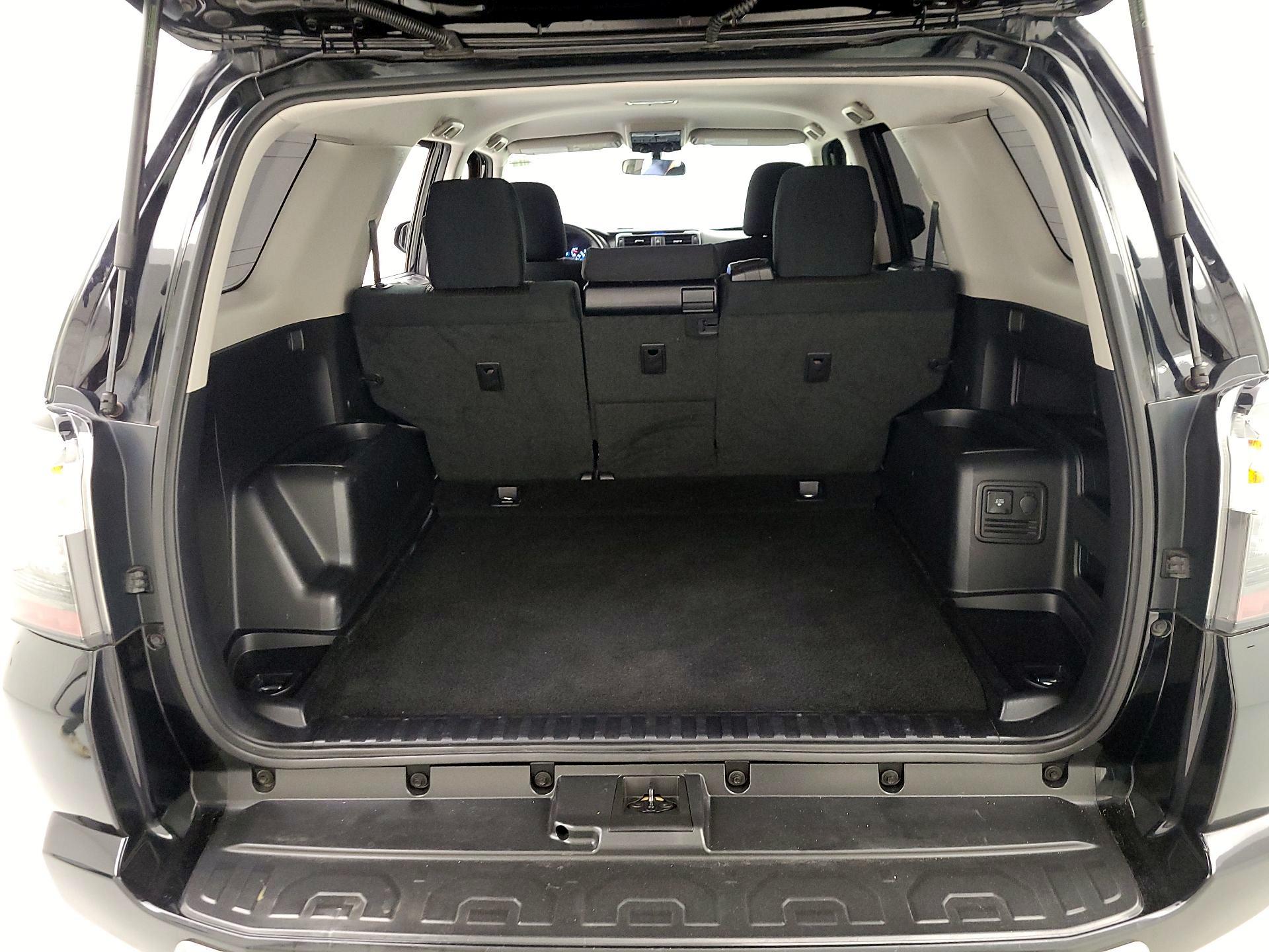 Thumbnail: 2019 Toyota 4Runner - 19