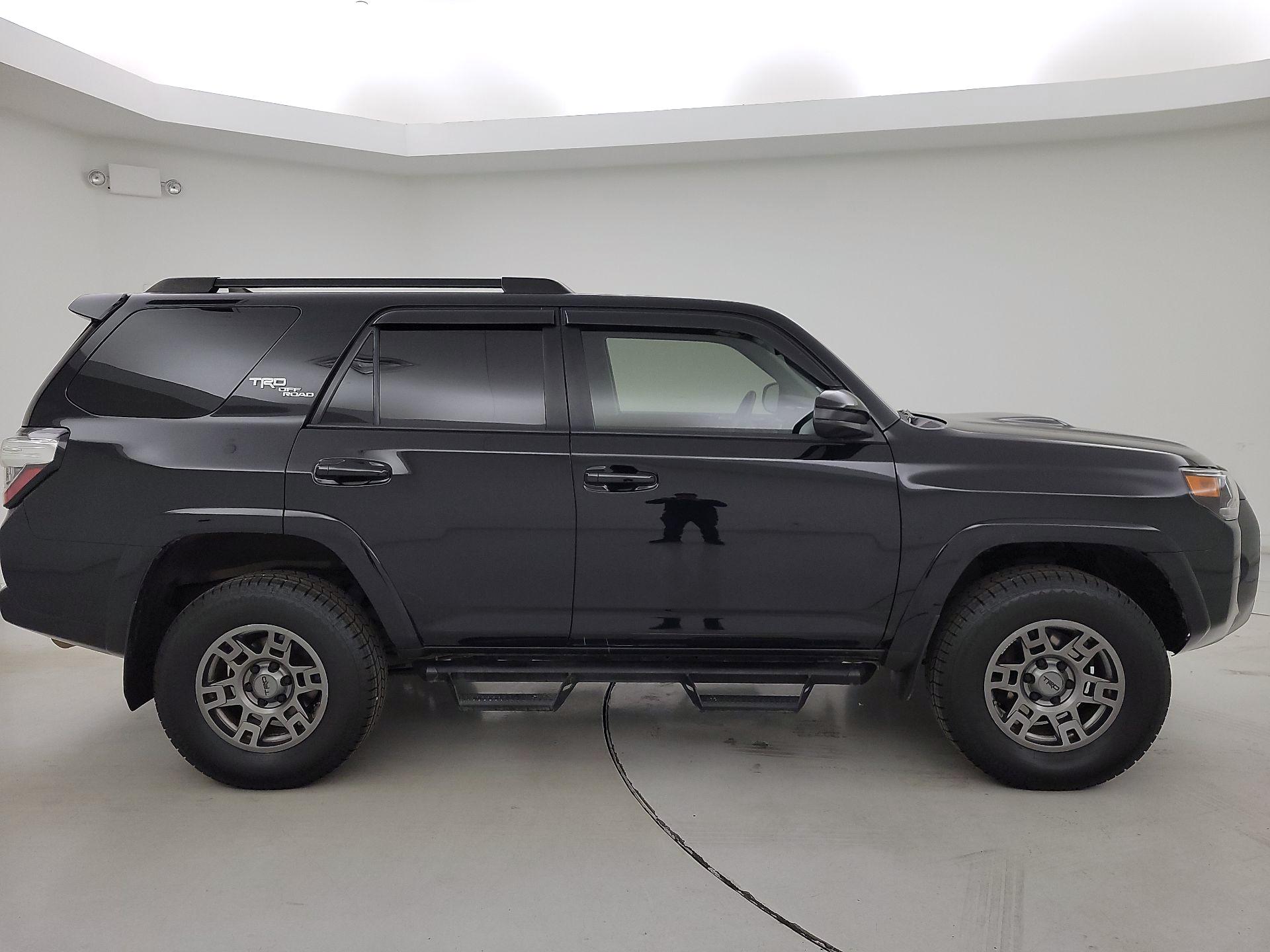 Thumbnail: 2019 Toyota 4Runner - 4