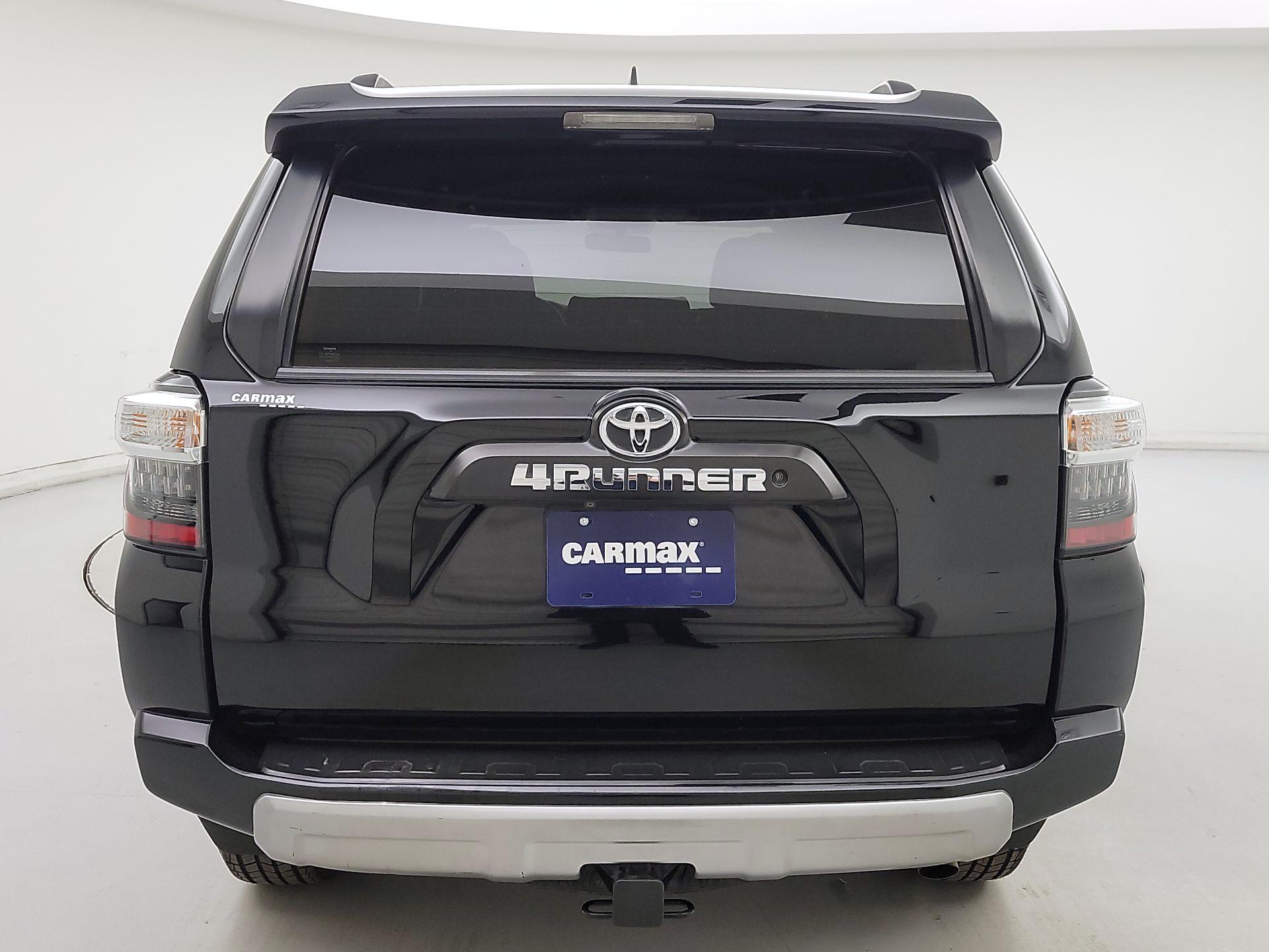 Thumbnail: 2019 Toyota 4Runner - 6