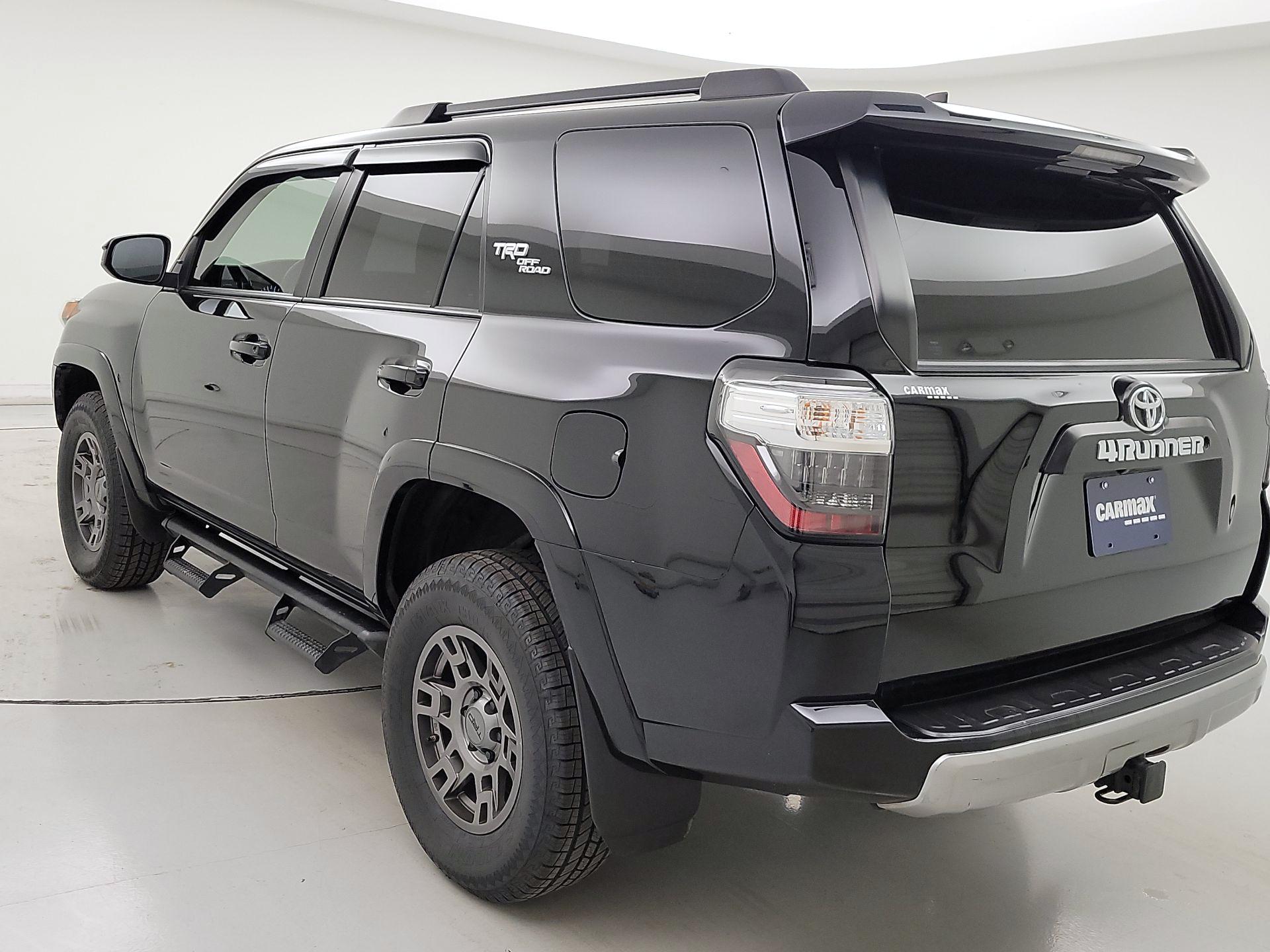 Thumbnail: 2019 Toyota 4Runner - 7