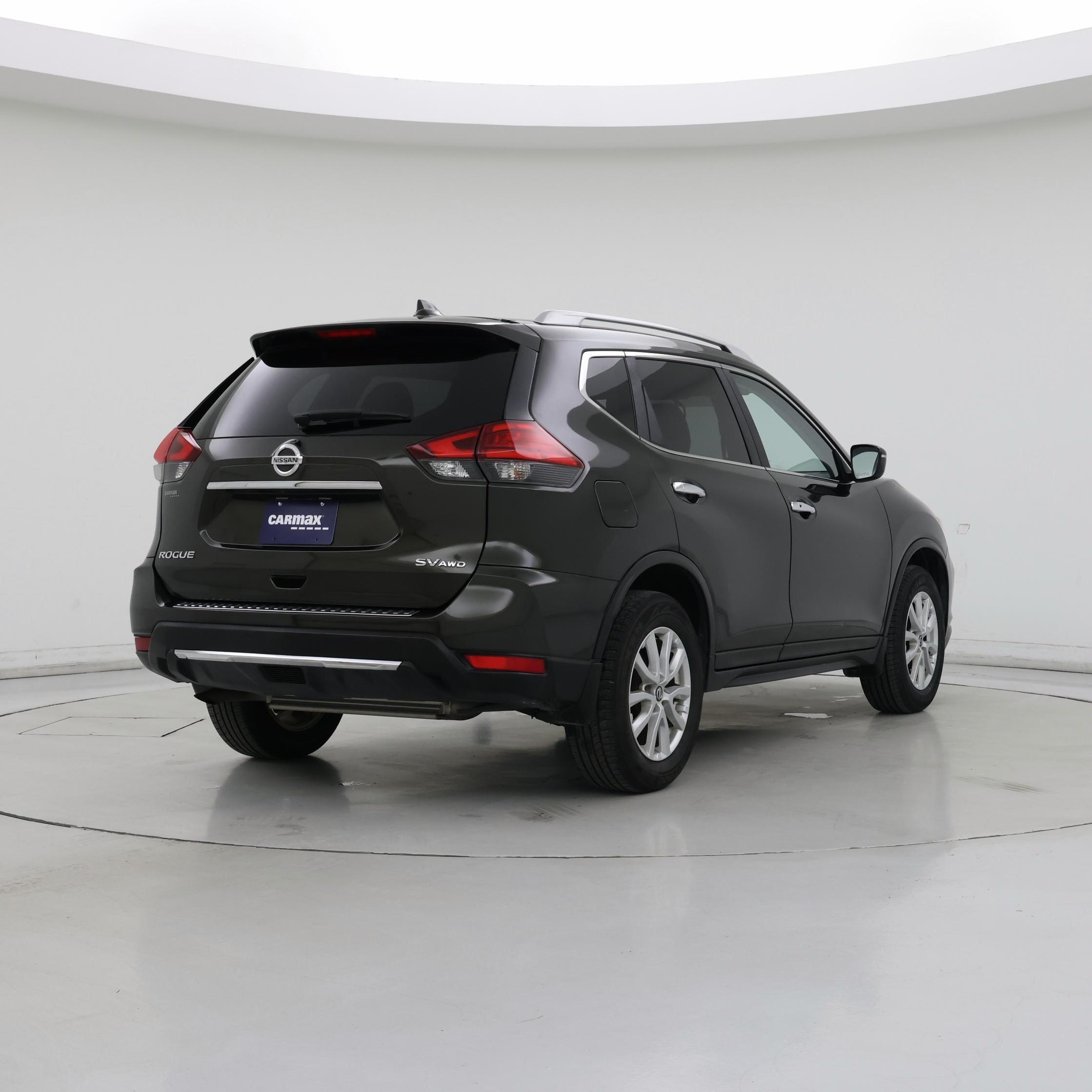 Thumbnail: 2017 Nissan Rogue - 8