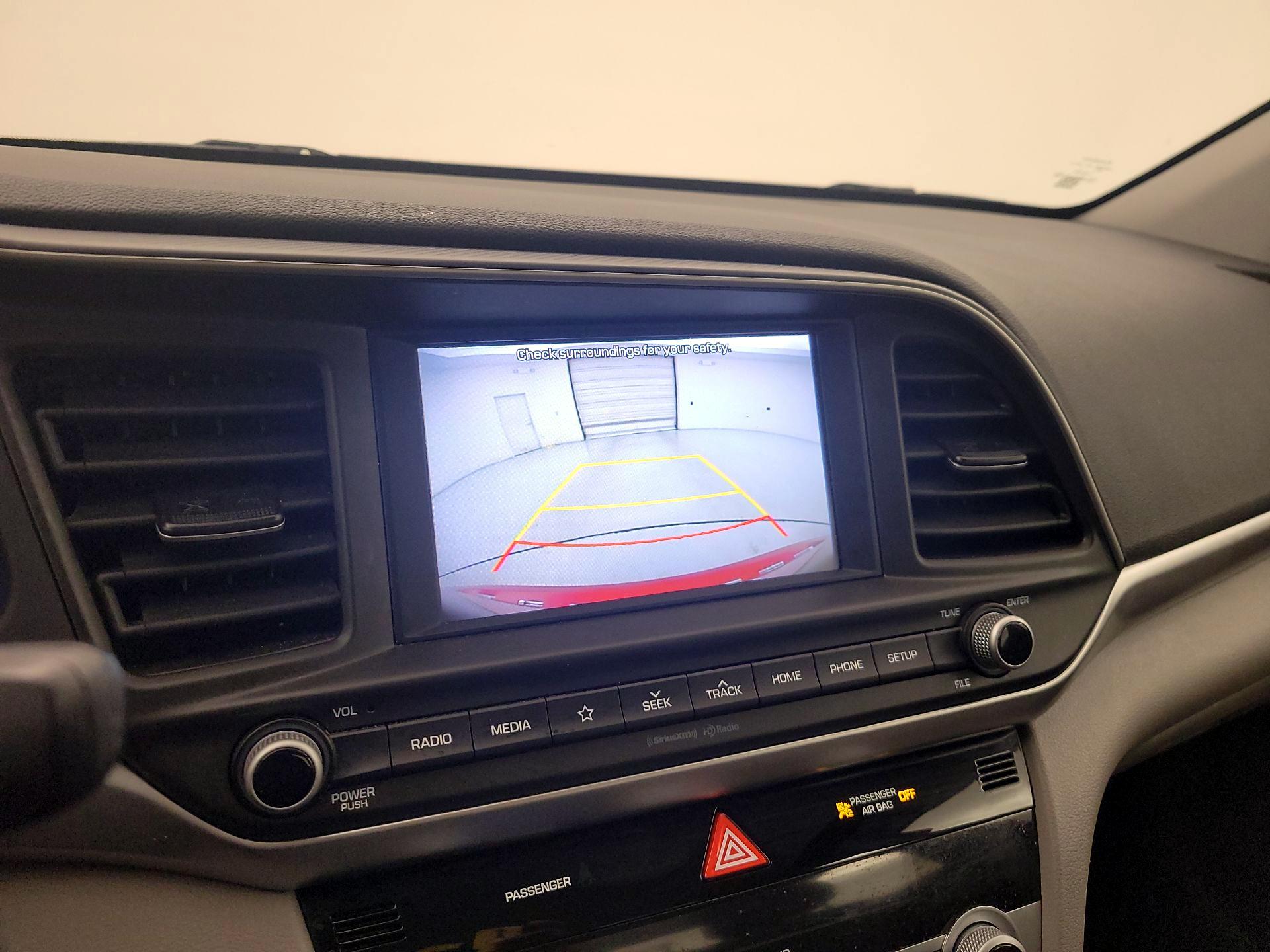 Thumbnail: 2020 Hyundai Elantra - 14