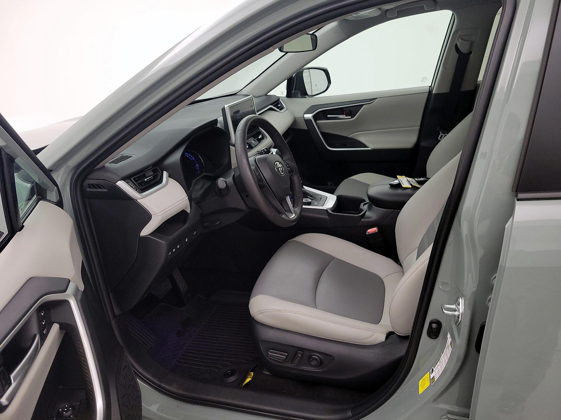 Thumbnail: 2023 Toyota RAV4 - 11