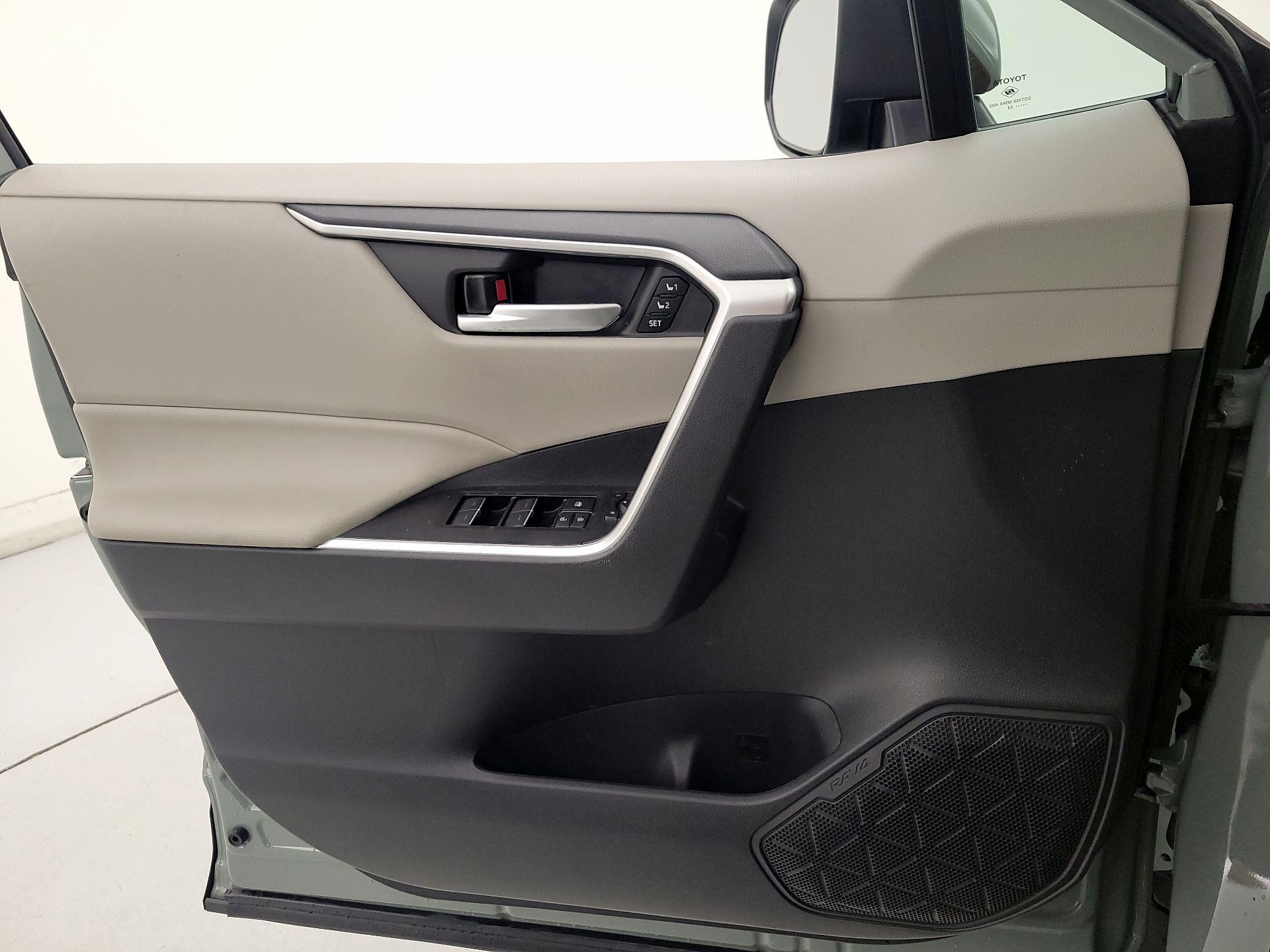 Thumbnail: 2023 Toyota RAV4 - 12