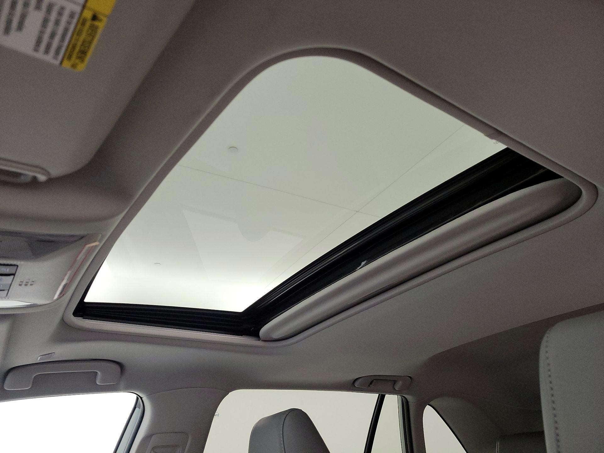 Thumbnail: 2023 Toyota RAV4 - 19