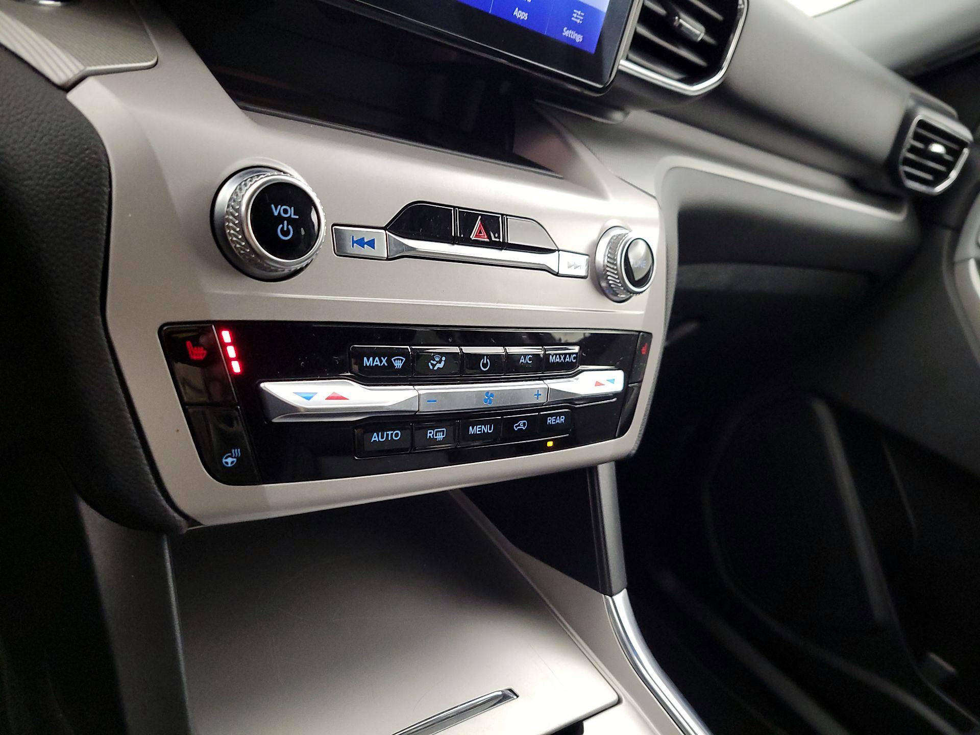 Thumbnail: 2023 Ford Explorer - 17