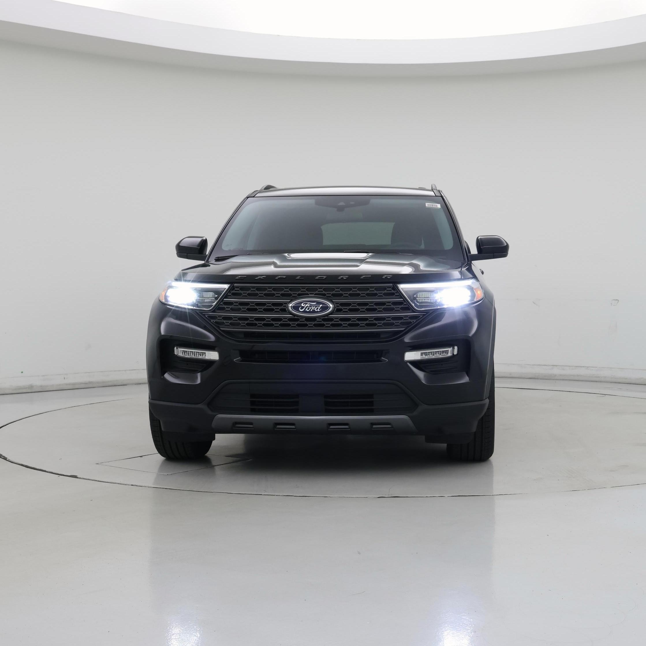 Thumbnail: 2023 Ford Explorer - 5