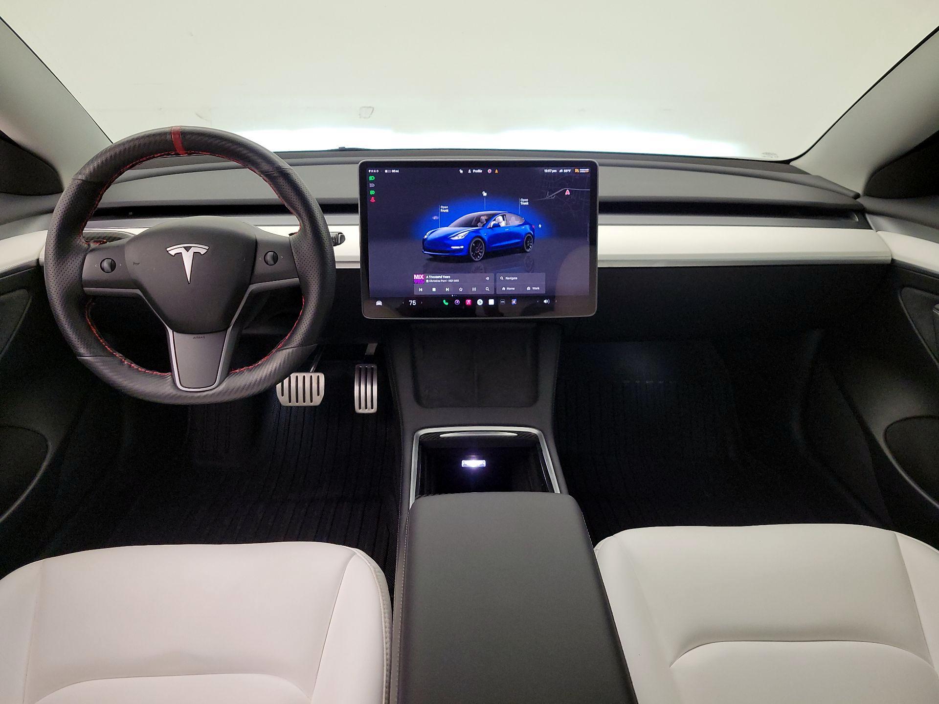 Thumbnail: 2023 Tesla Model 3 - 9