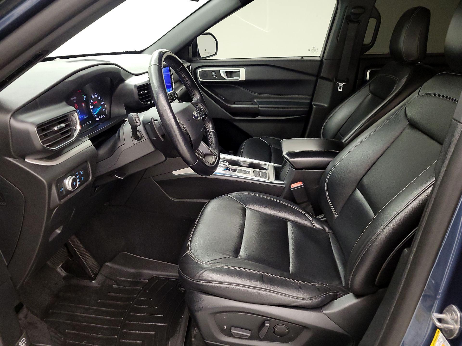 Thumbnail: 2020 Ford Explorer - 11