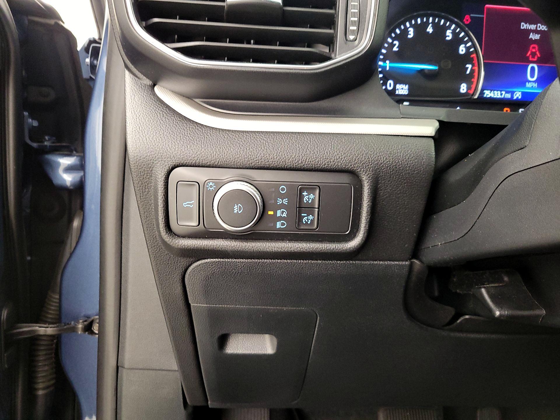 Thumbnail: 2020 Ford Explorer - 13