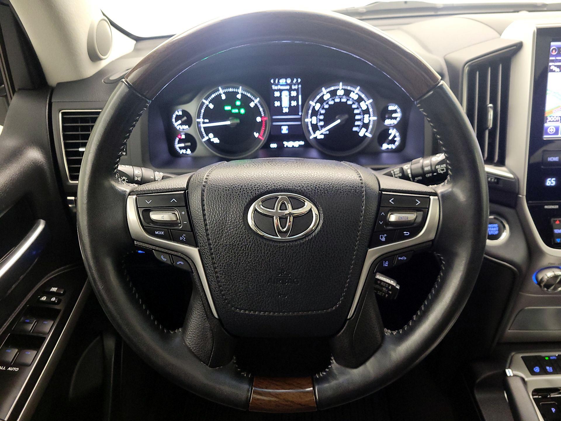 Thumbnail: 2021 Toyota Land Cruiser - 10