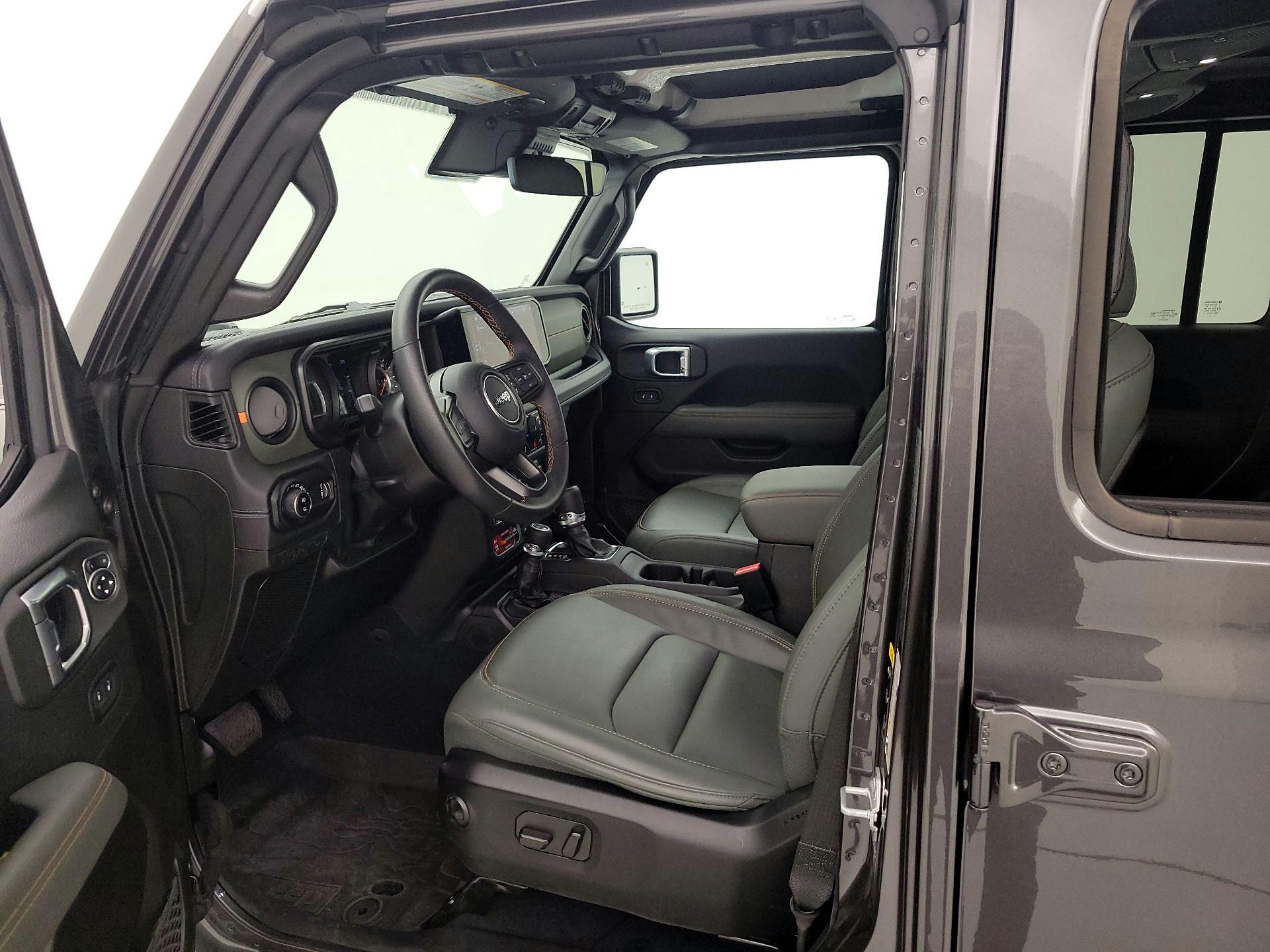 Thumbnail: 2025 Jeep Gladiator - 11