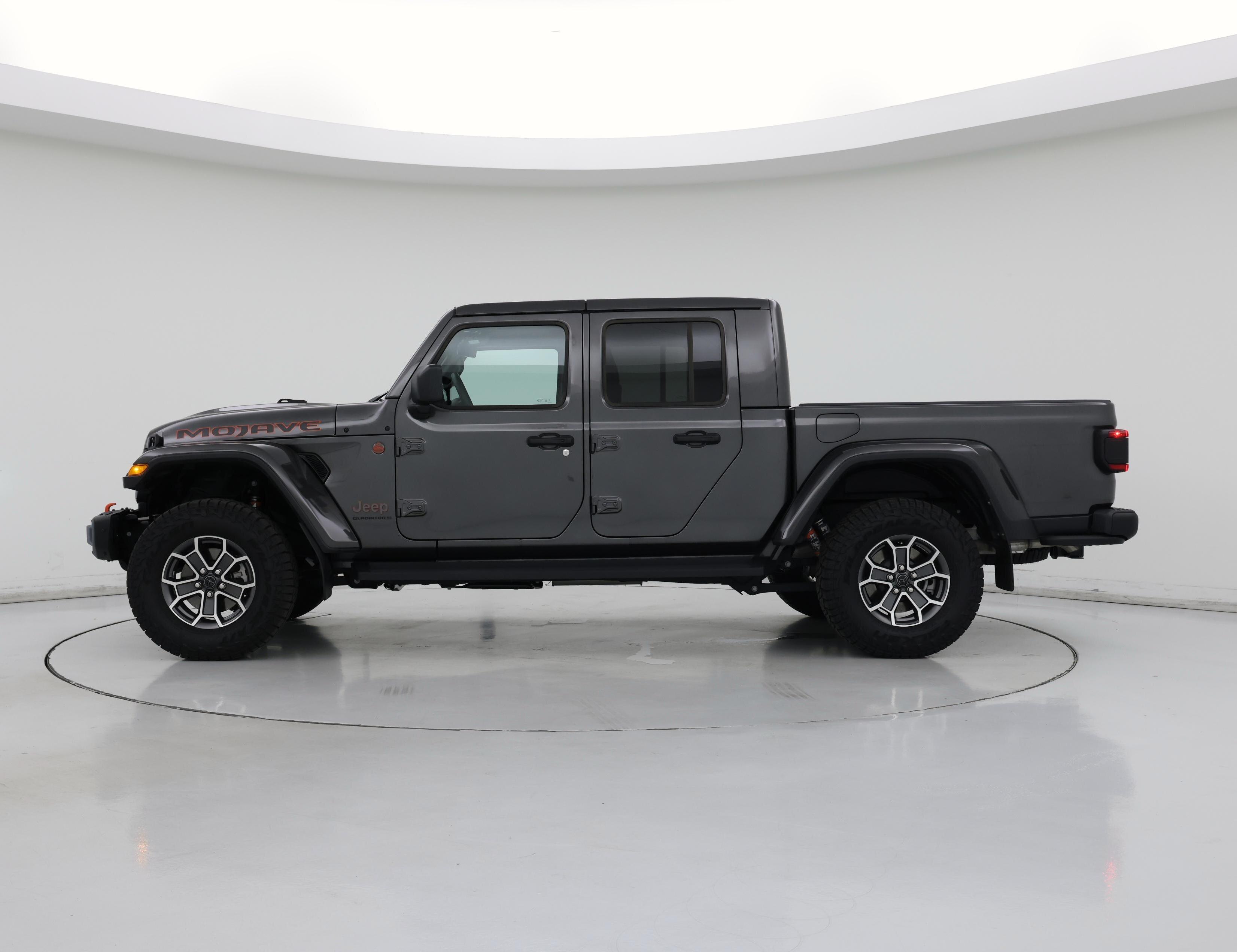 Thumbnail: 2025 Jeep Gladiator - 3