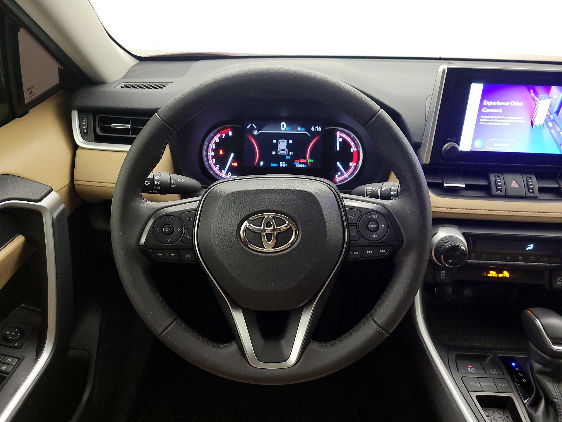 Thumbnail: 2024 Toyota RAV4 - 10