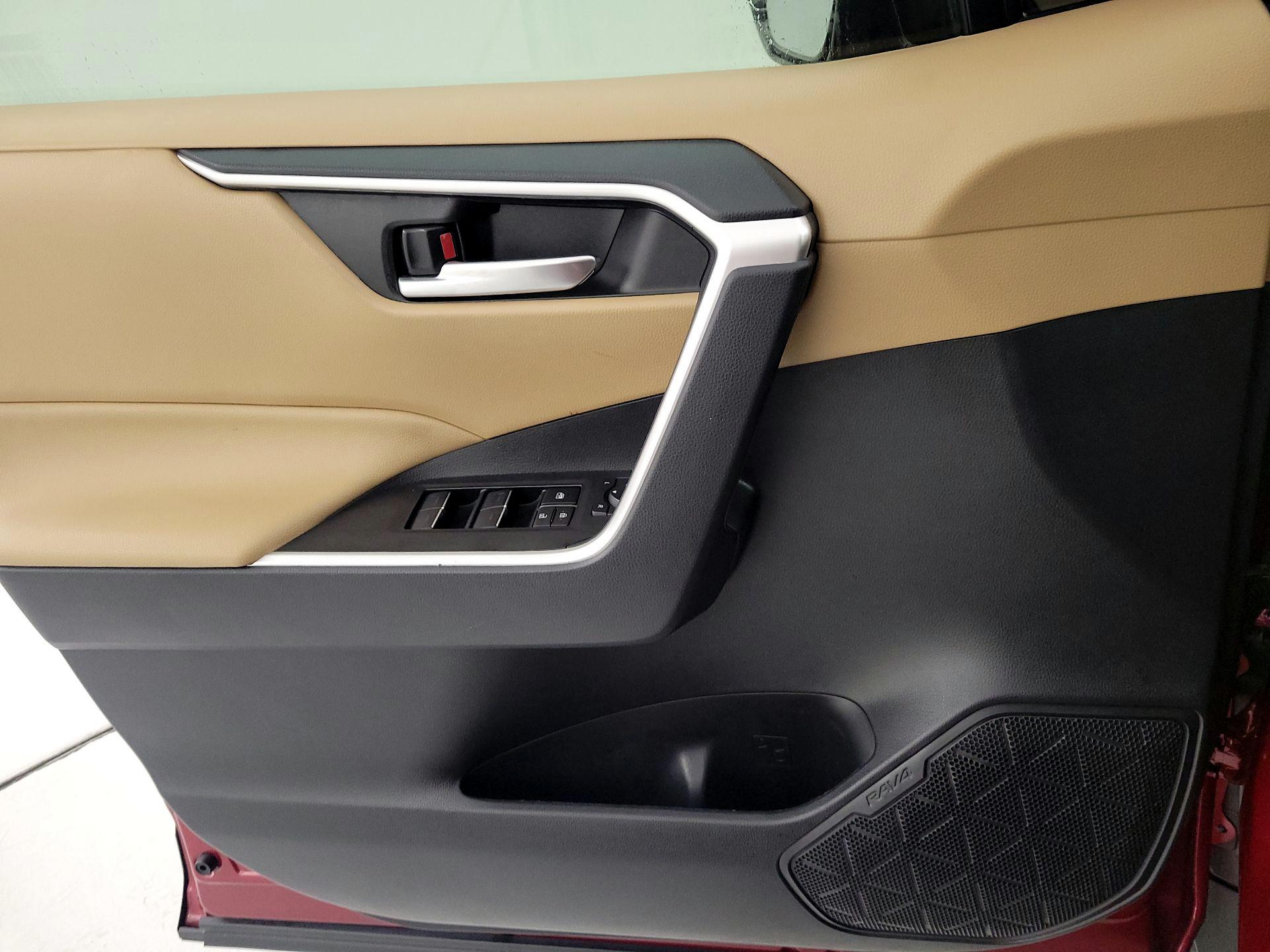 Thumbnail: 2024 Toyota RAV4 - 12