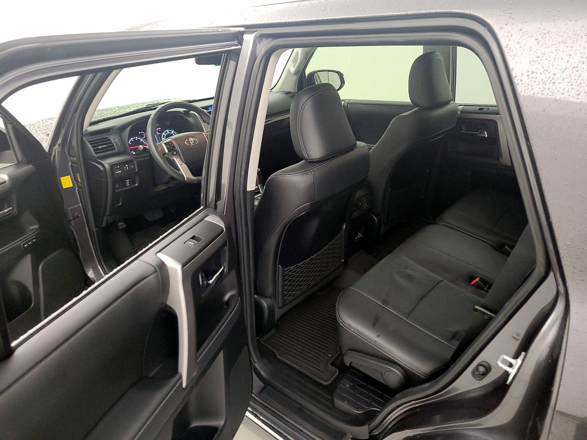 Thumbnail: 2021 Toyota 4Runner - 20