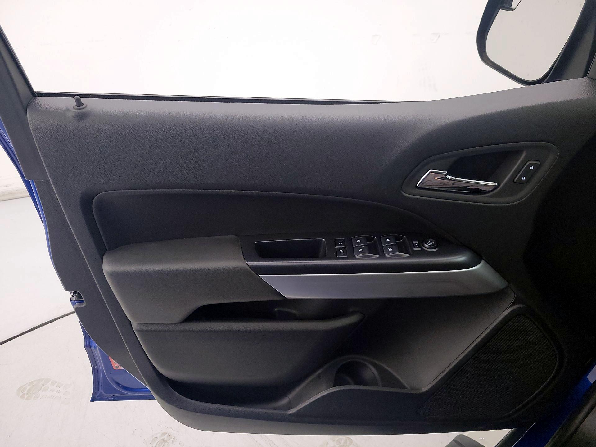 Thumbnail: 2020 Chevrolet Colorado - 12