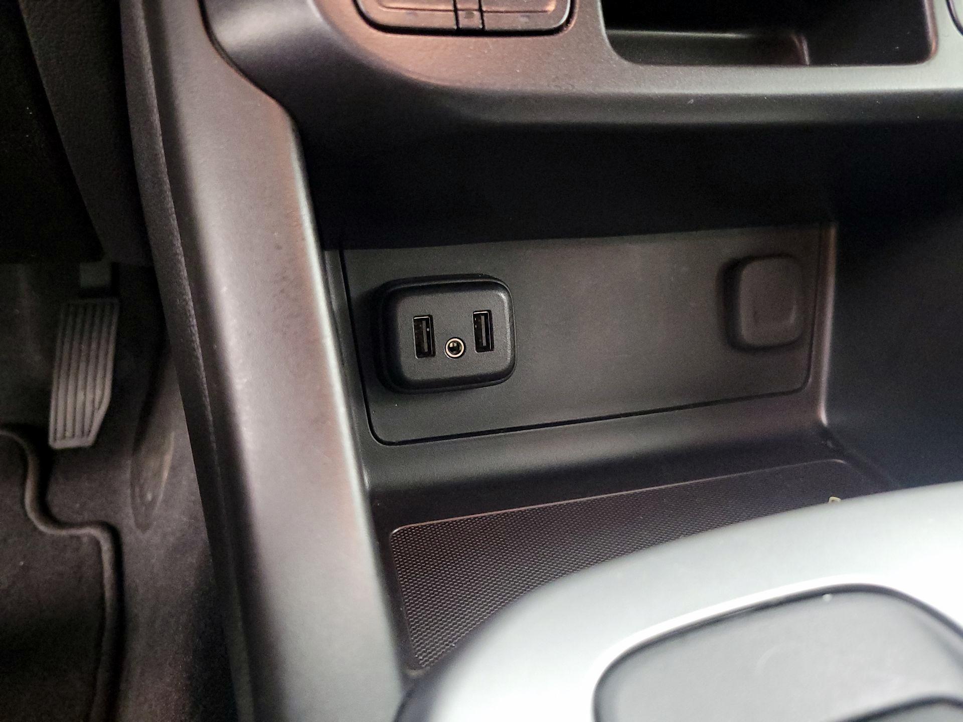 Thumbnail: 2020 Chevrolet Colorado - 18