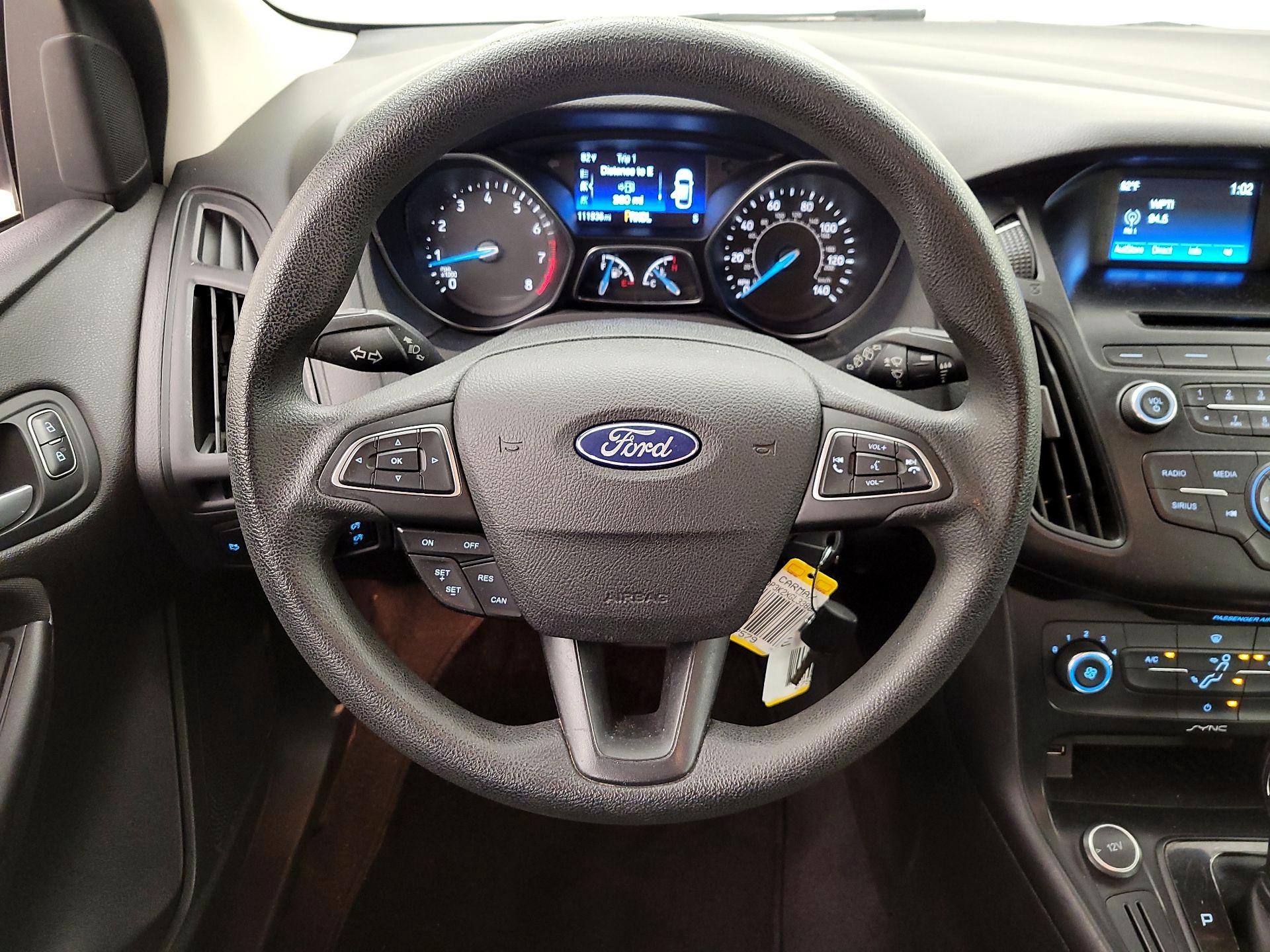 Thumbnail: 2016 Ford Focus - 10