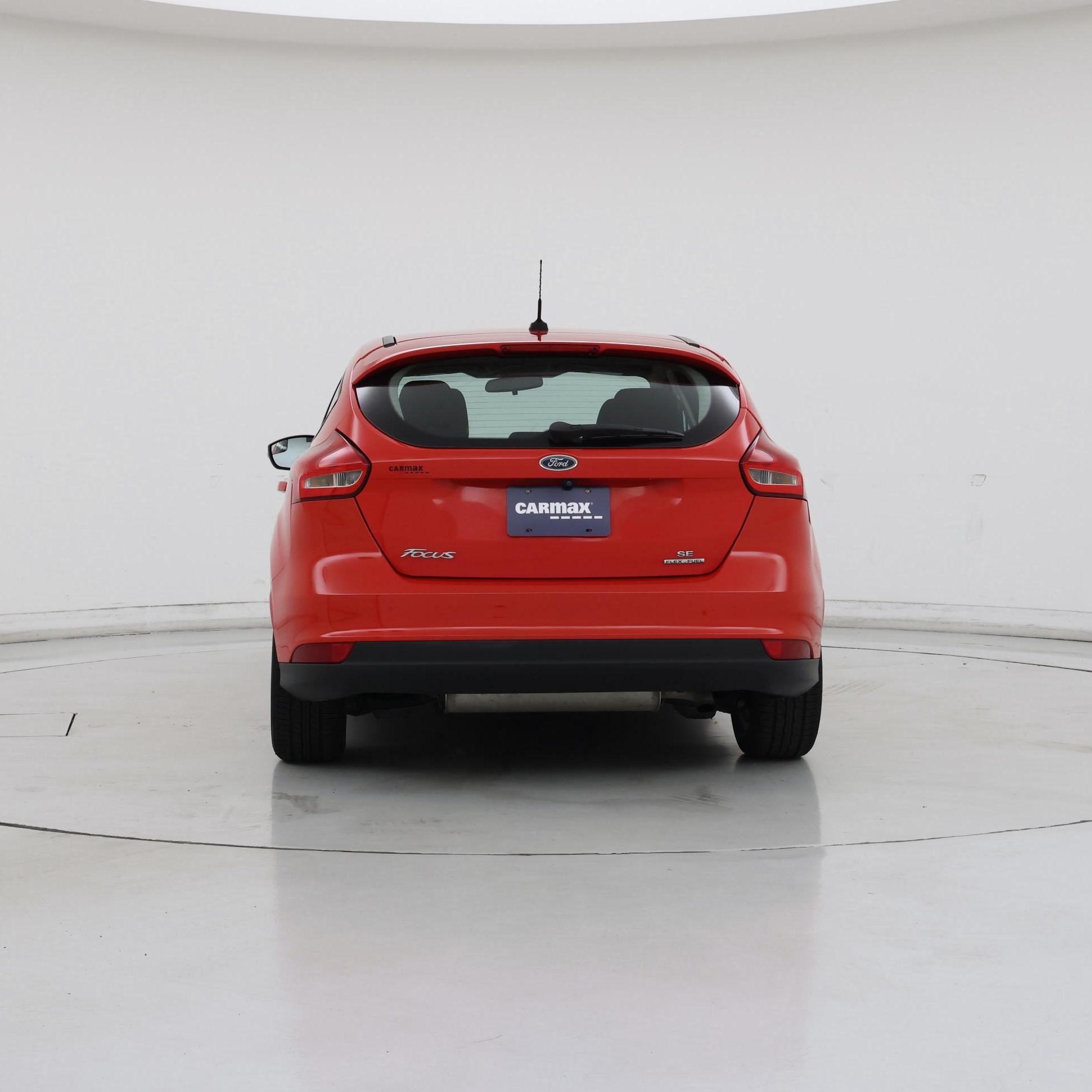 Thumbnail: 2016 Ford Focus - 6