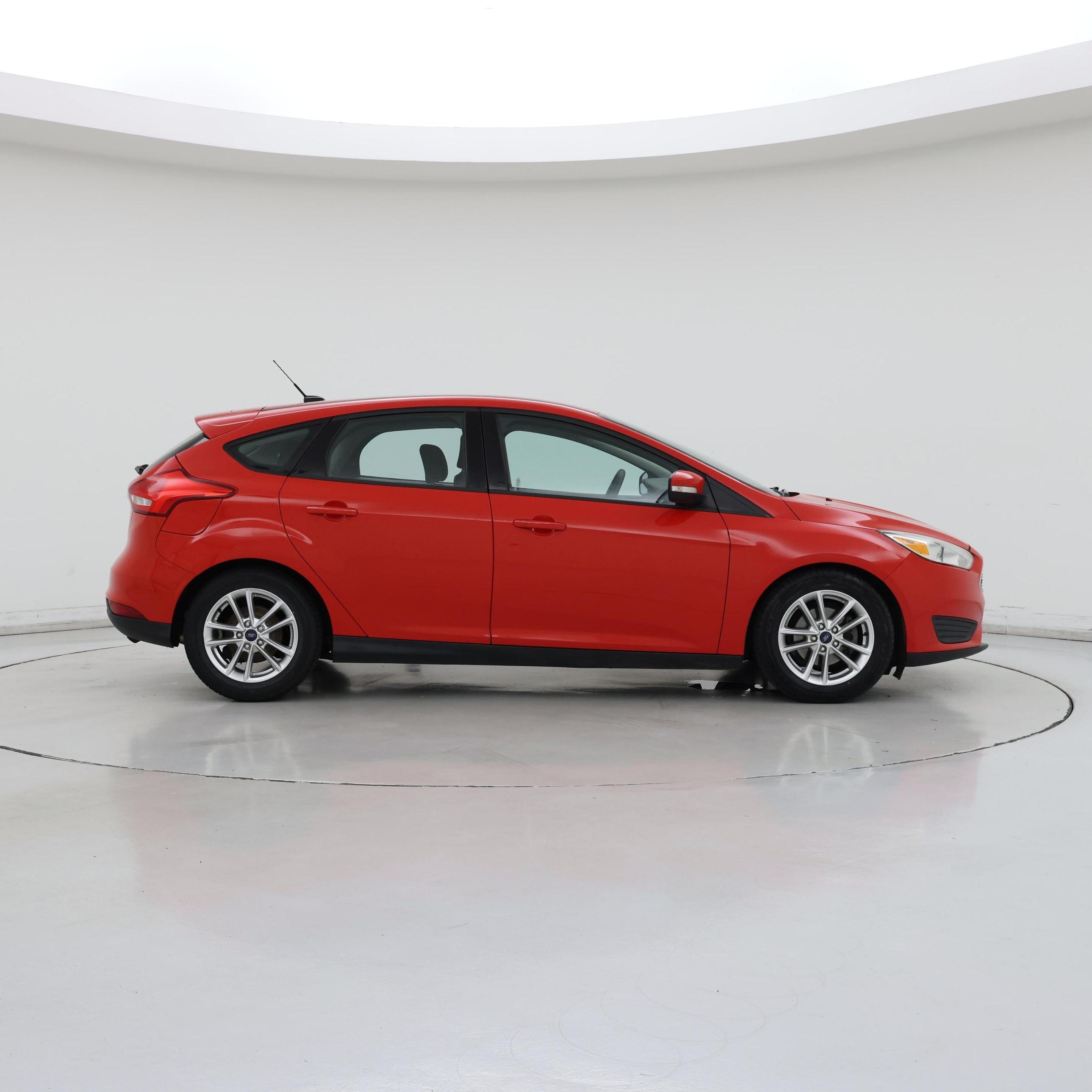 Thumbnail: 2016 Ford Focus - 7
