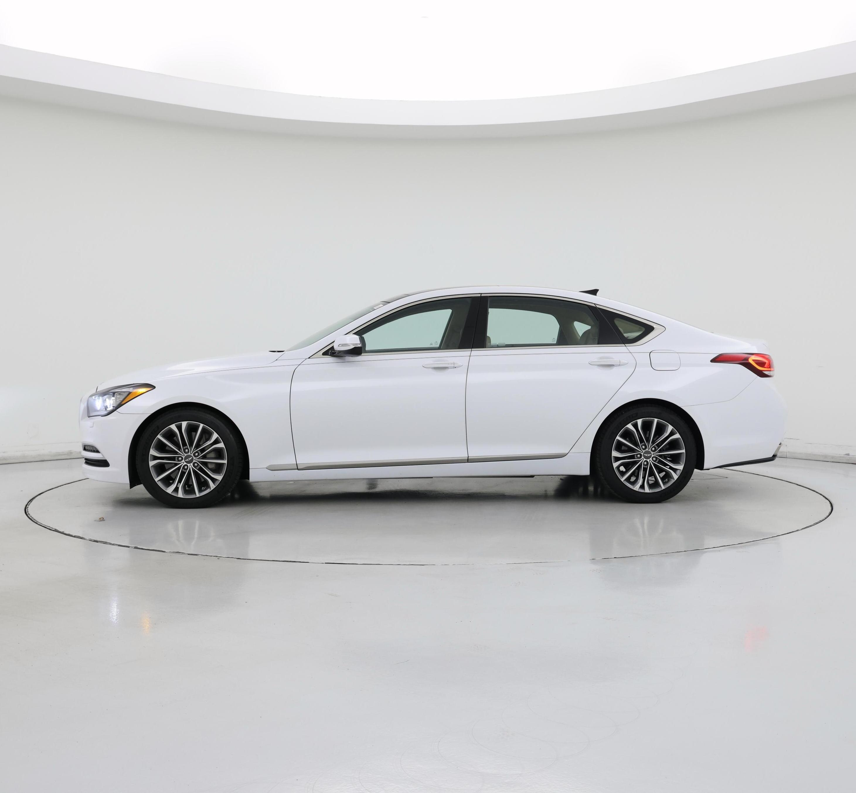 Thumbnail: 2015 Hyundai Genesis - 3