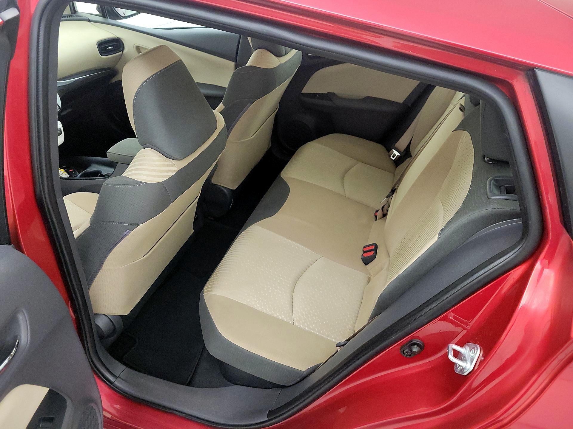 Thumbnail: 2016 Toyota Prius - 19