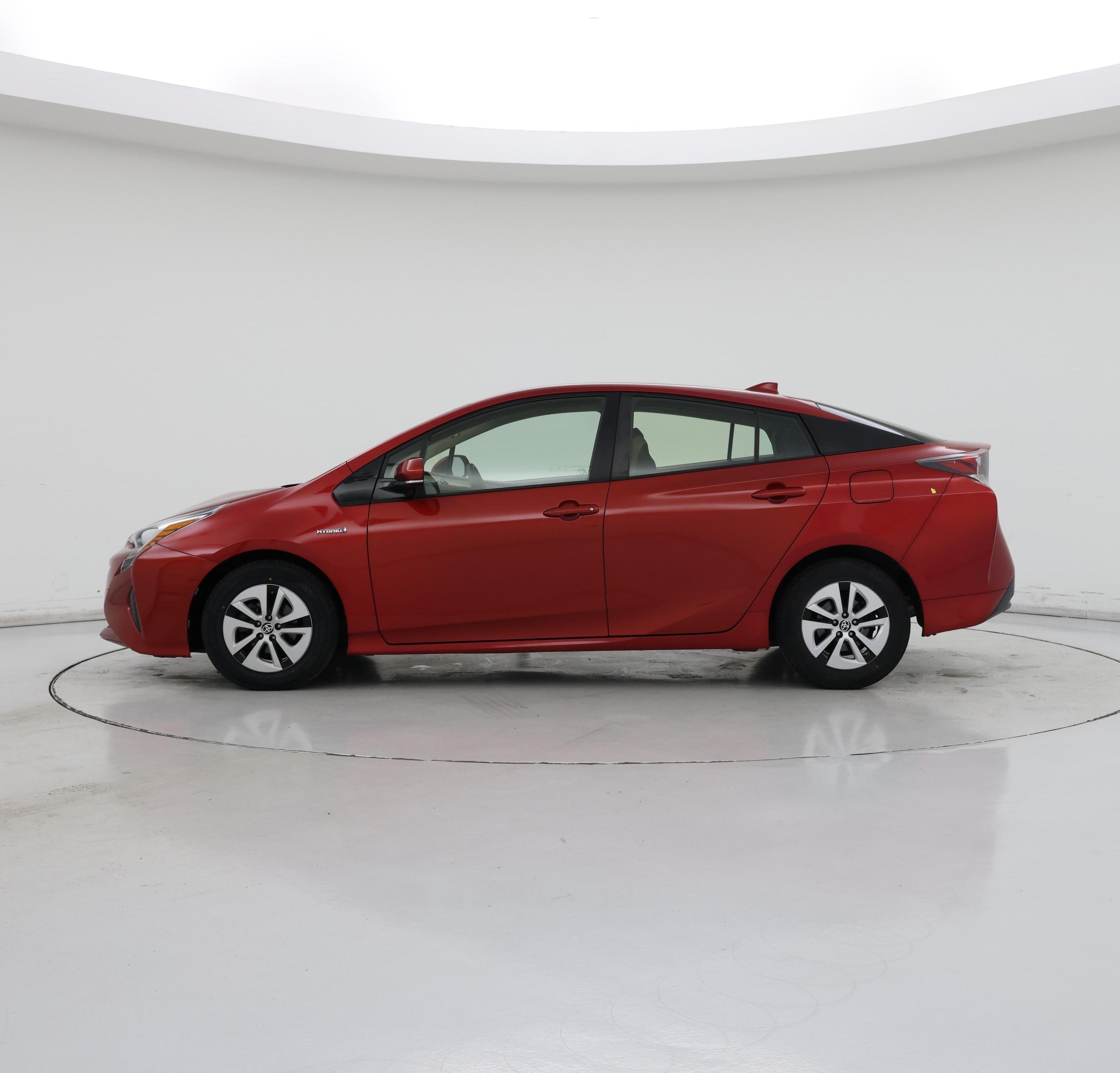 Thumbnail: 2016 Toyota Prius - 3