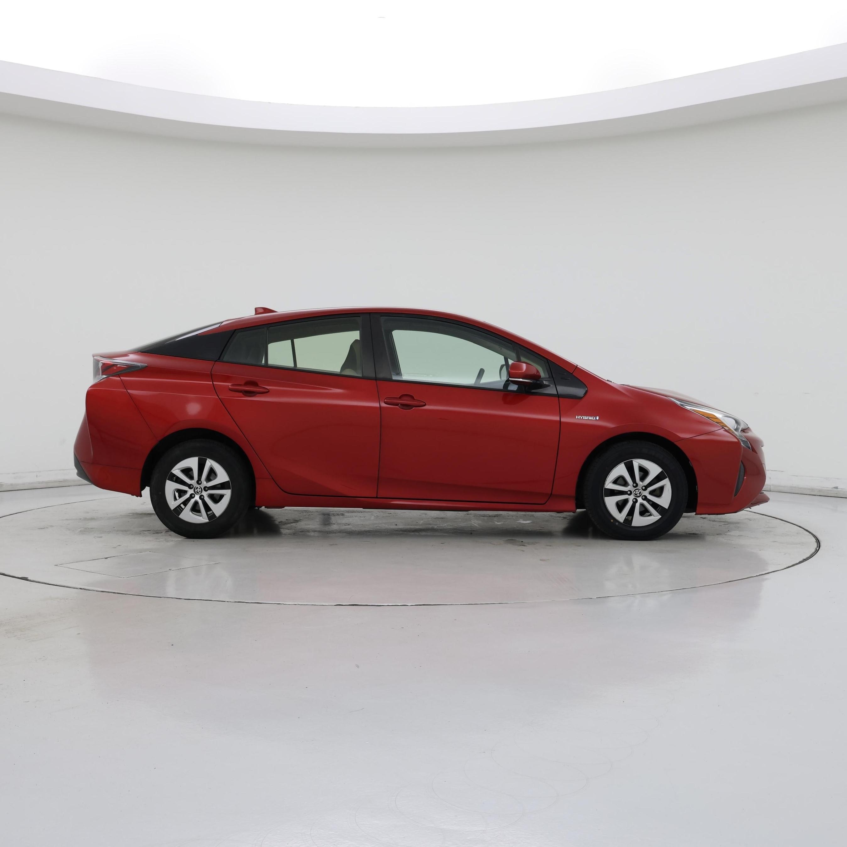 Thumbnail: 2016 Toyota Prius - 7