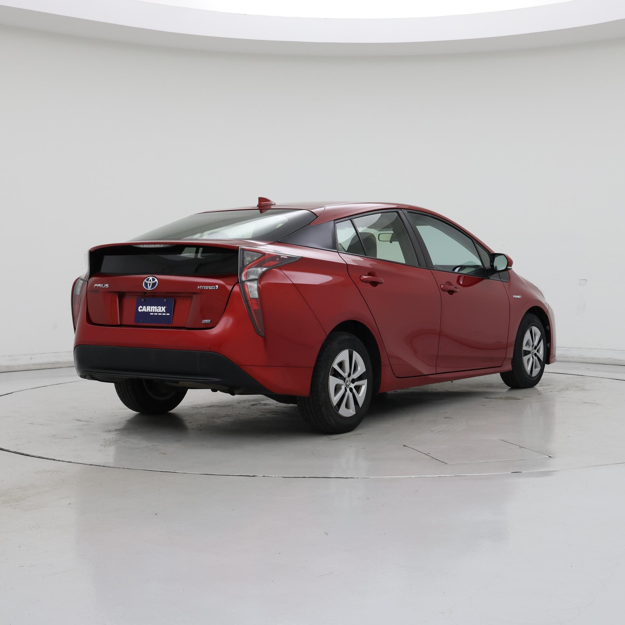 Thumbnail: 2016 Toyota Prius - 8