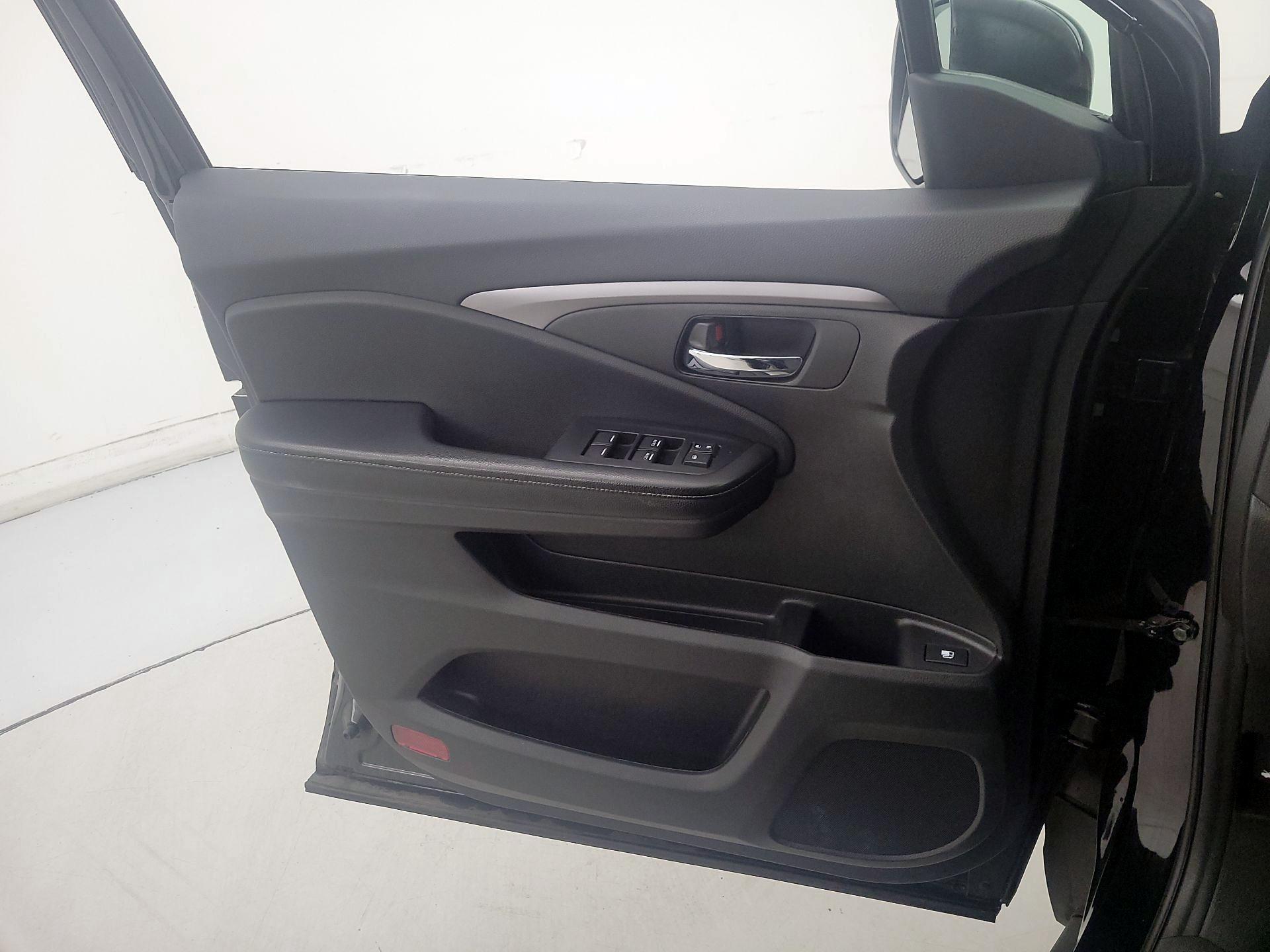 Thumbnail: 2020 Honda Ridgeline - 12