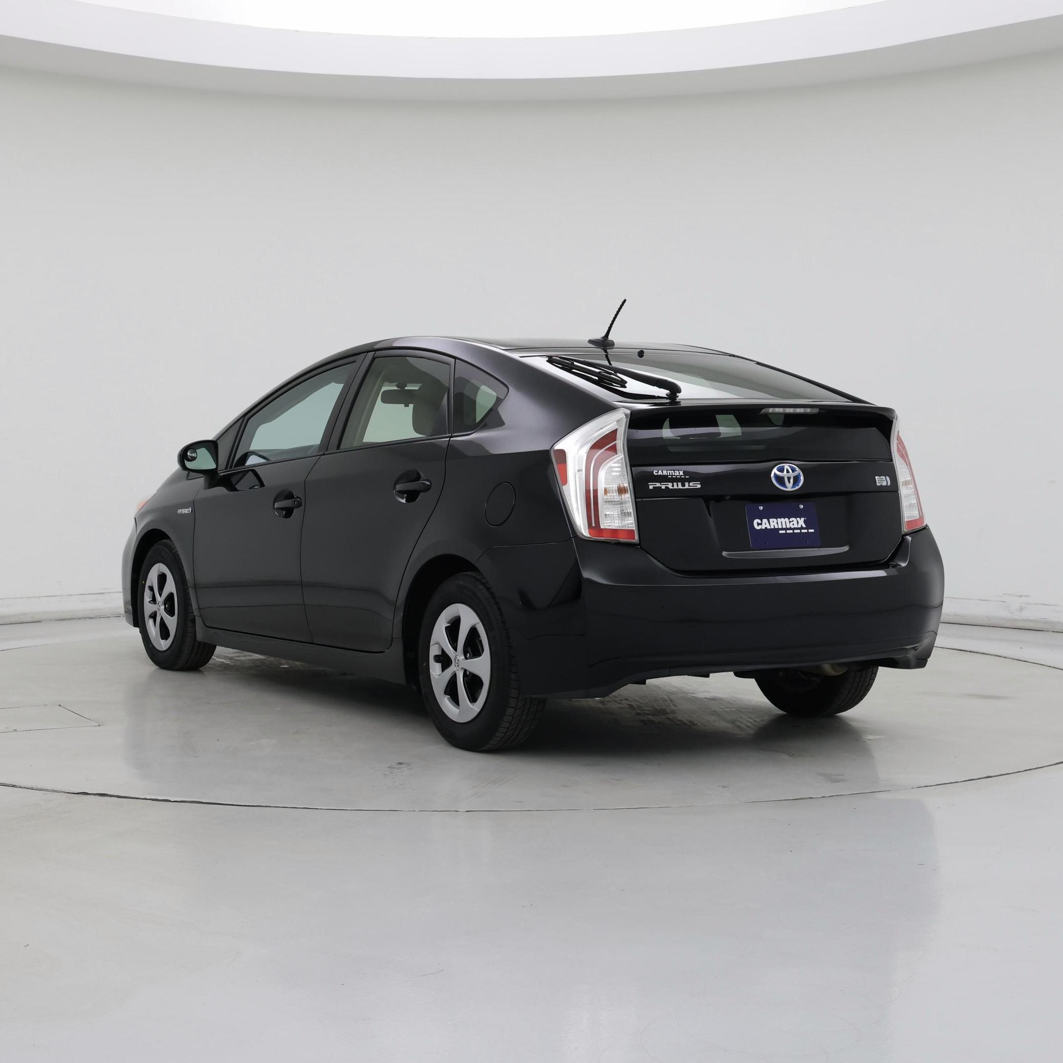 Thumbnail: 2015 Toyota Prius - 2