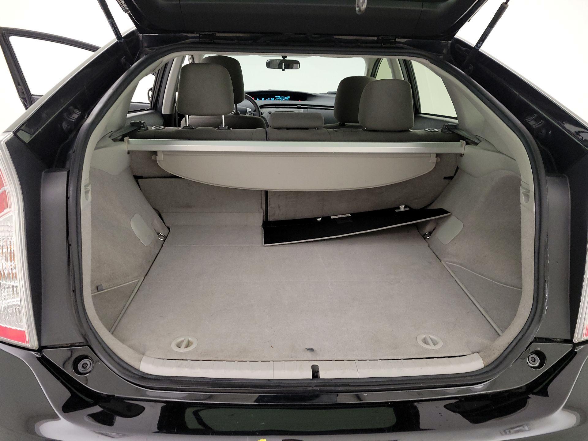 Thumbnail: 2015 Toyota Prius - 20