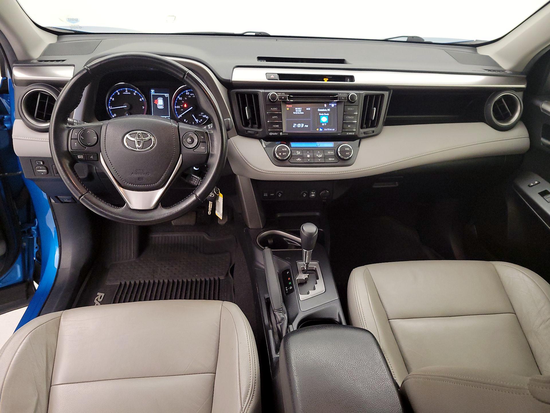 Thumbnail: 2016 Toyota RAV4 - 9