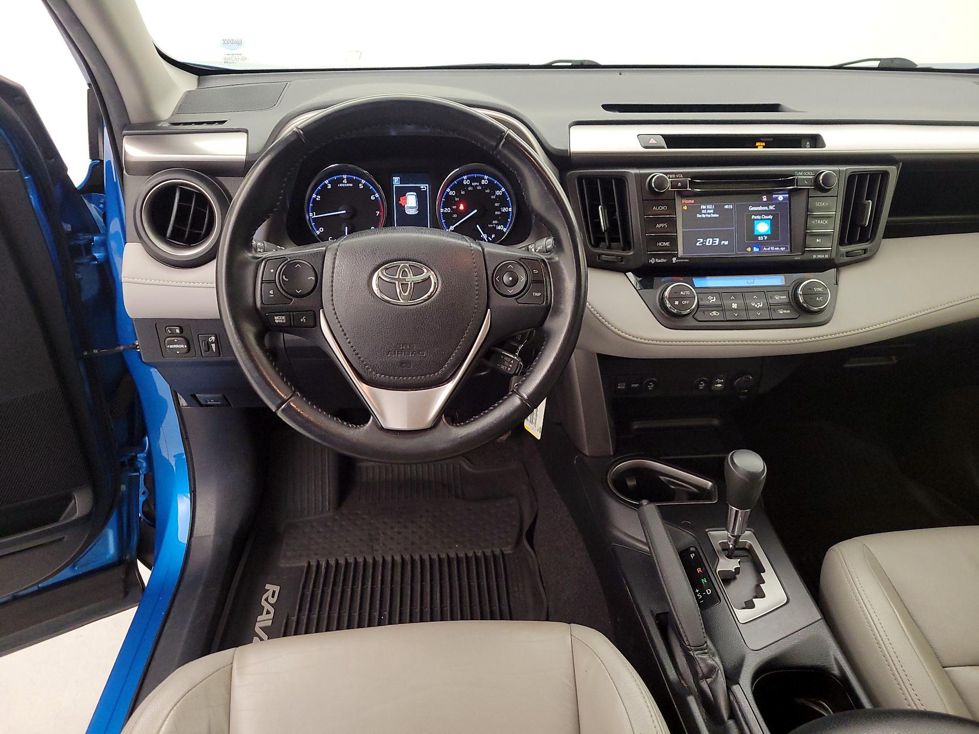Thumbnail: 2016 Toyota RAV4 - 10