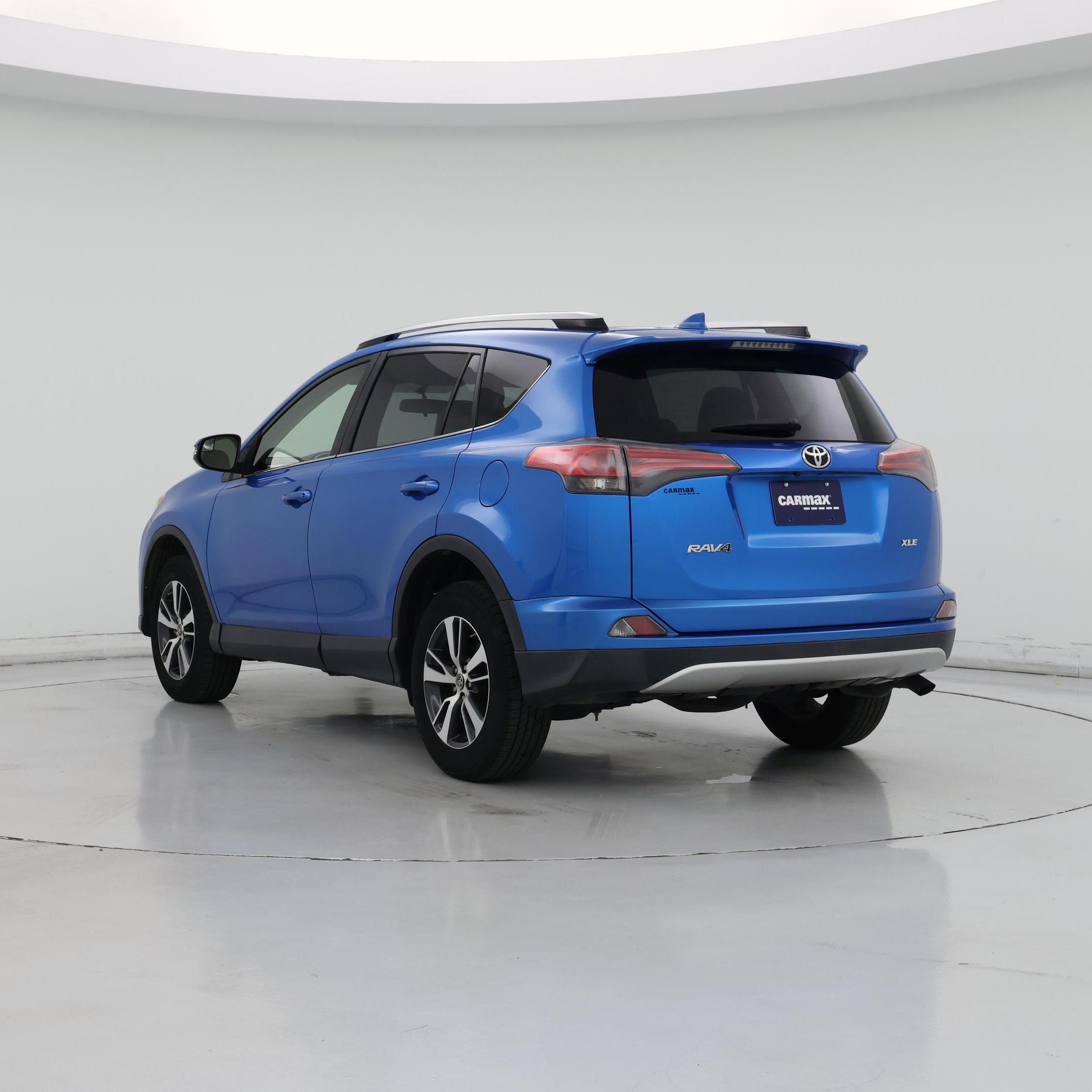 Thumbnail: 2016 Toyota RAV4 - 2