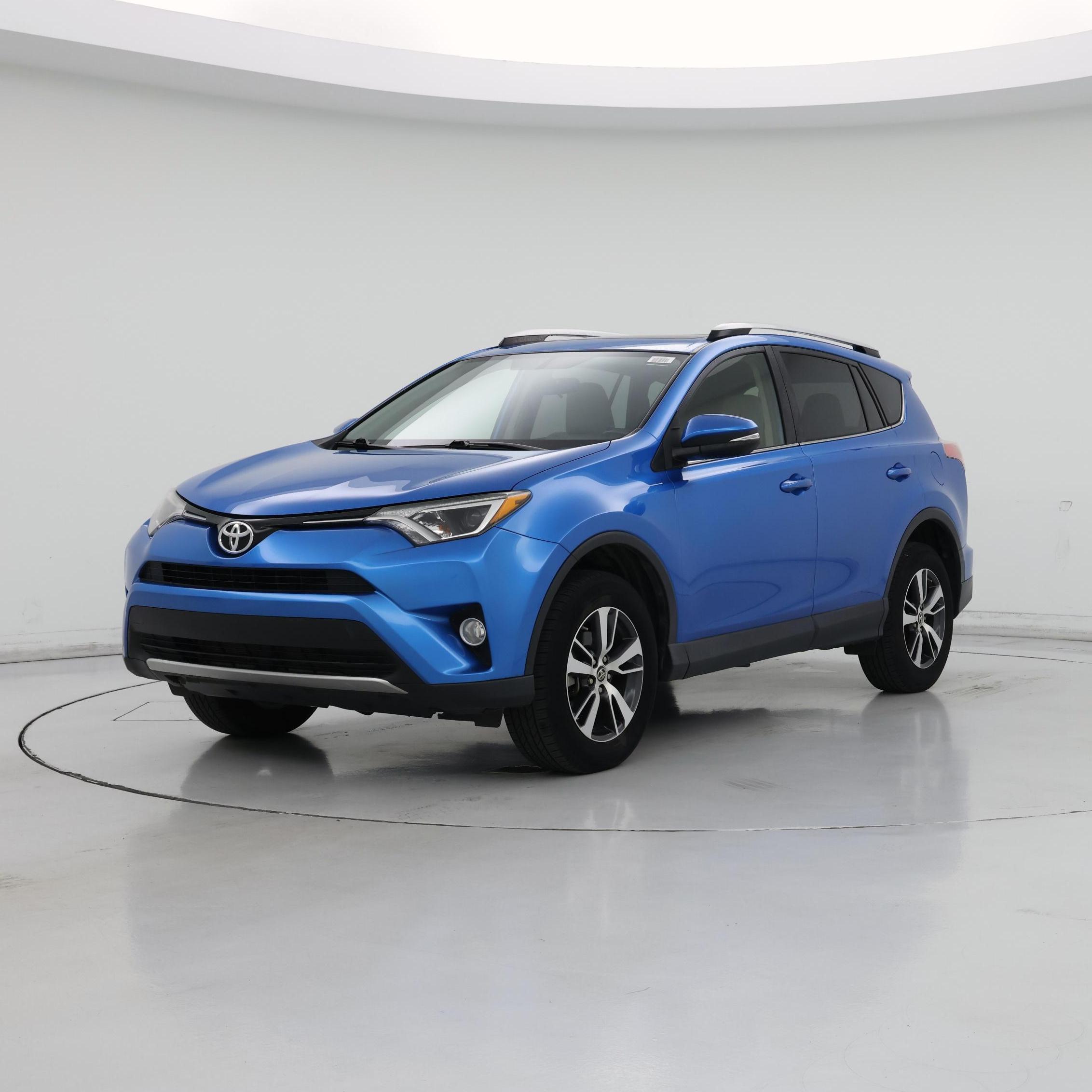 Thumbnail: 2016 Toyota RAV4 - 4