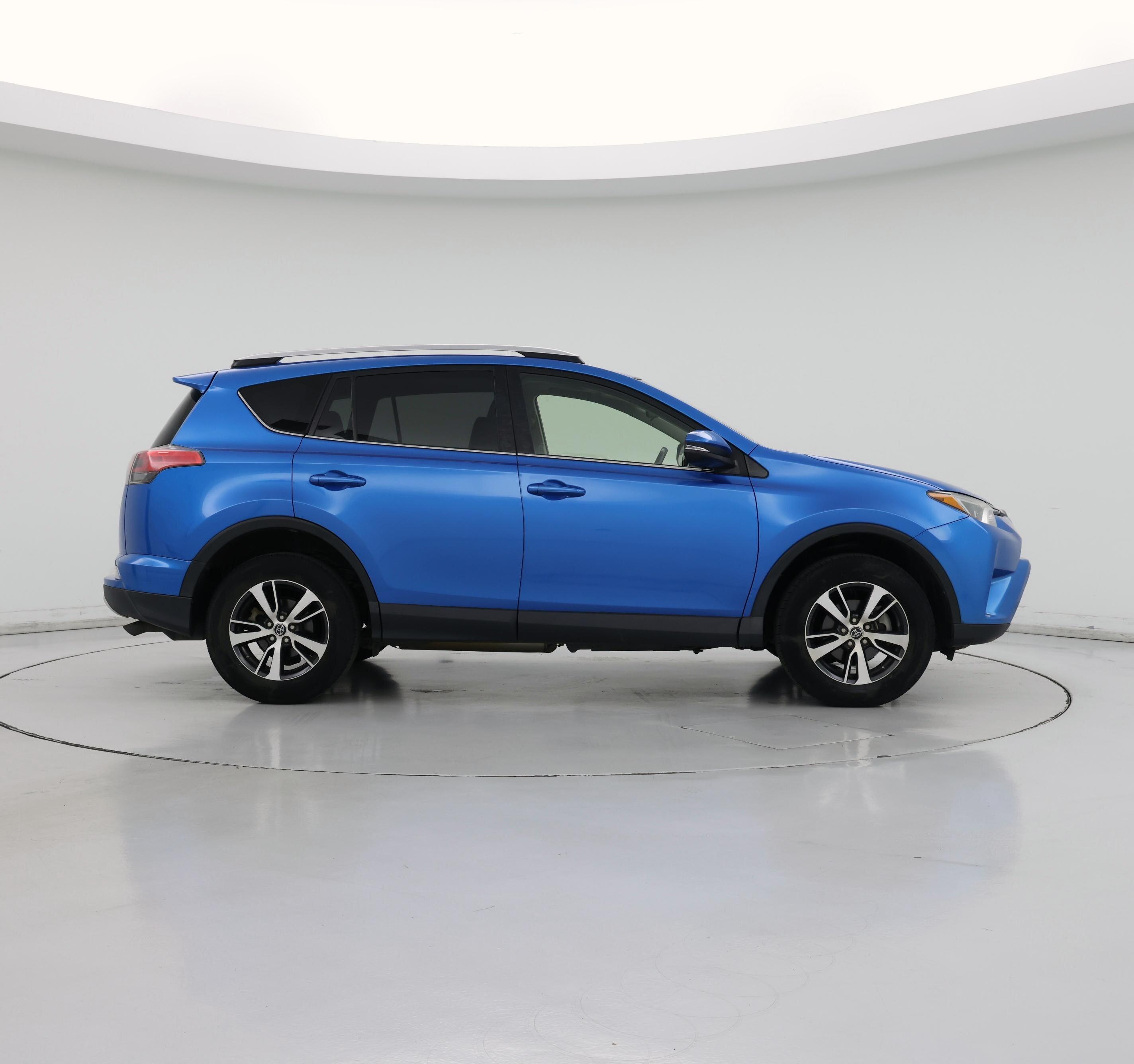 Thumbnail: 2016 Toyota RAV4 - 7