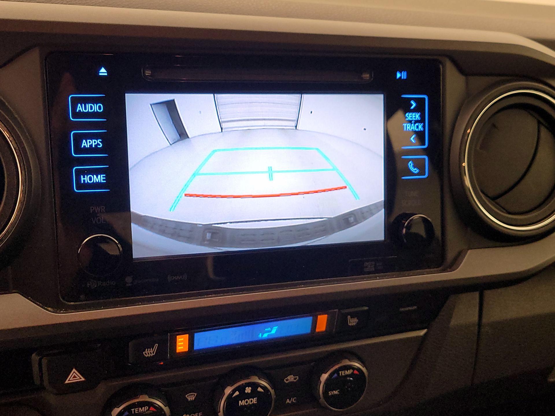 Thumbnail: 2016 Toyota Tacoma - 14