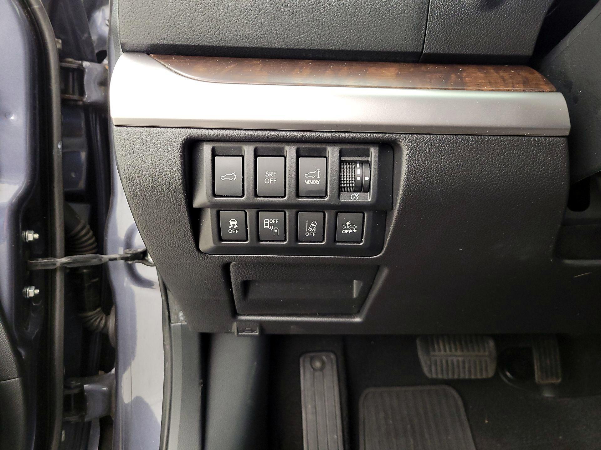 Thumbnail: 2015 Subaru Outback - 13