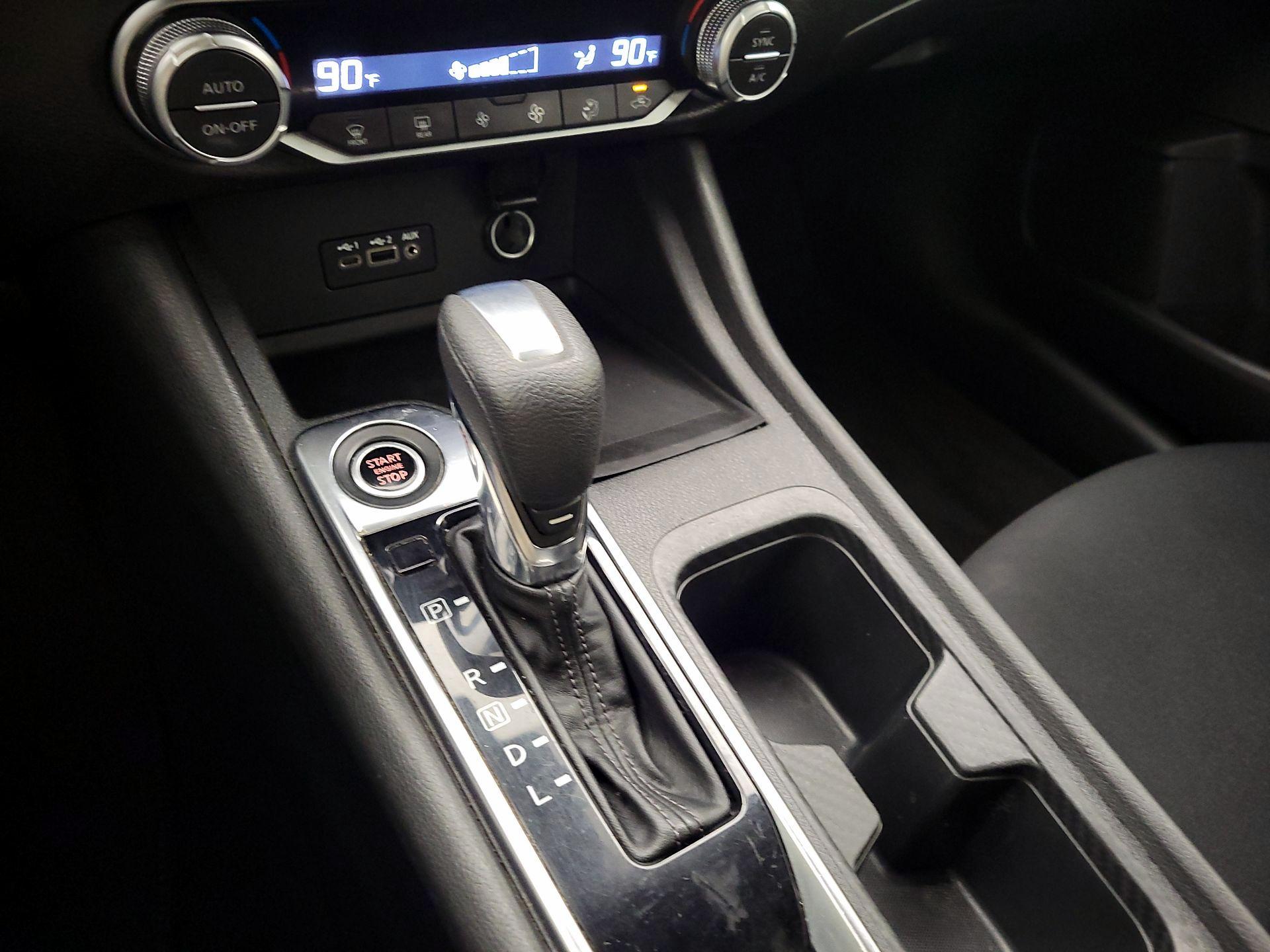 Thumbnail: 2020 Nissan Sentra - 16