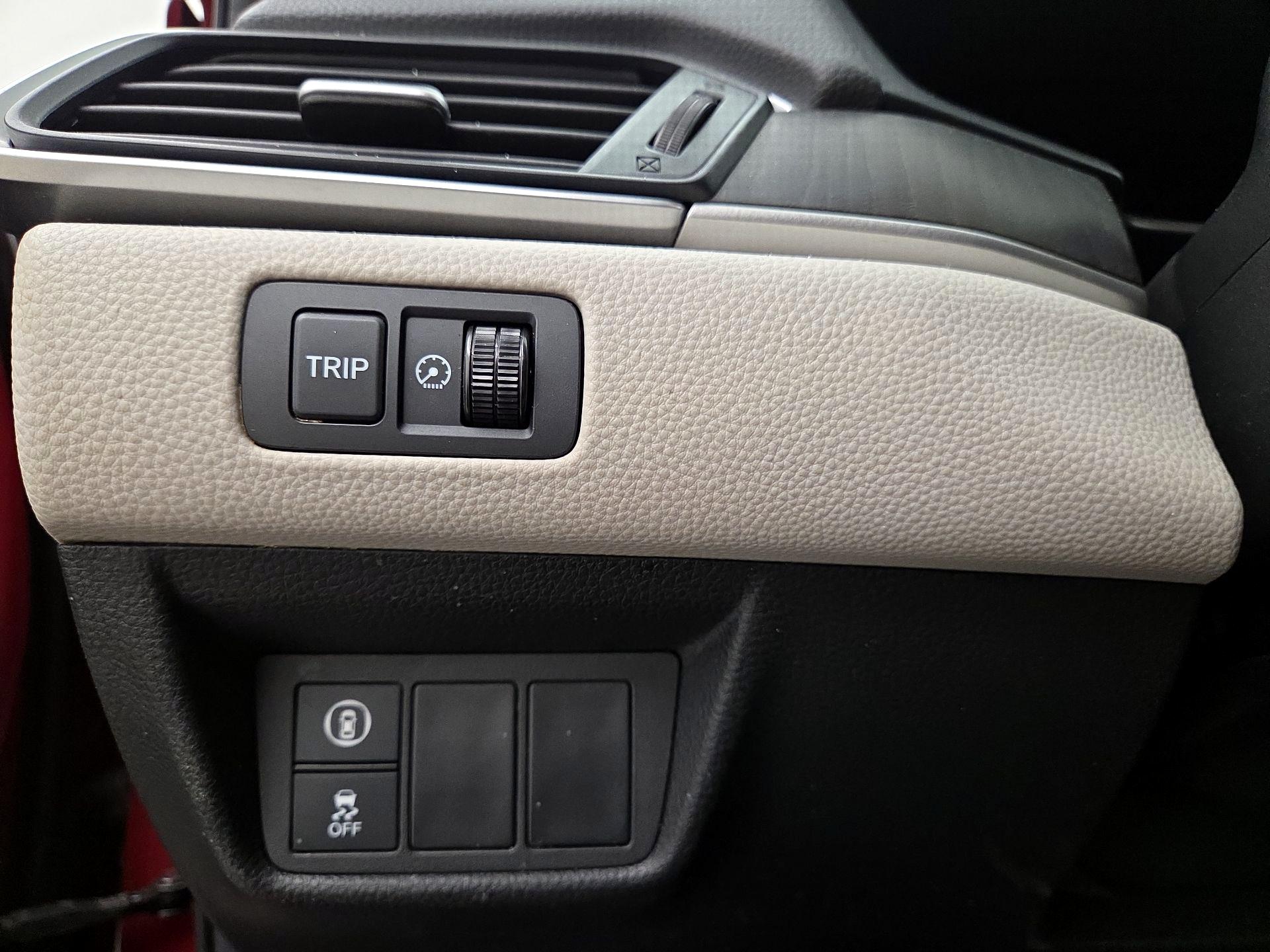 Thumbnail: 2018 Honda Accord - 13