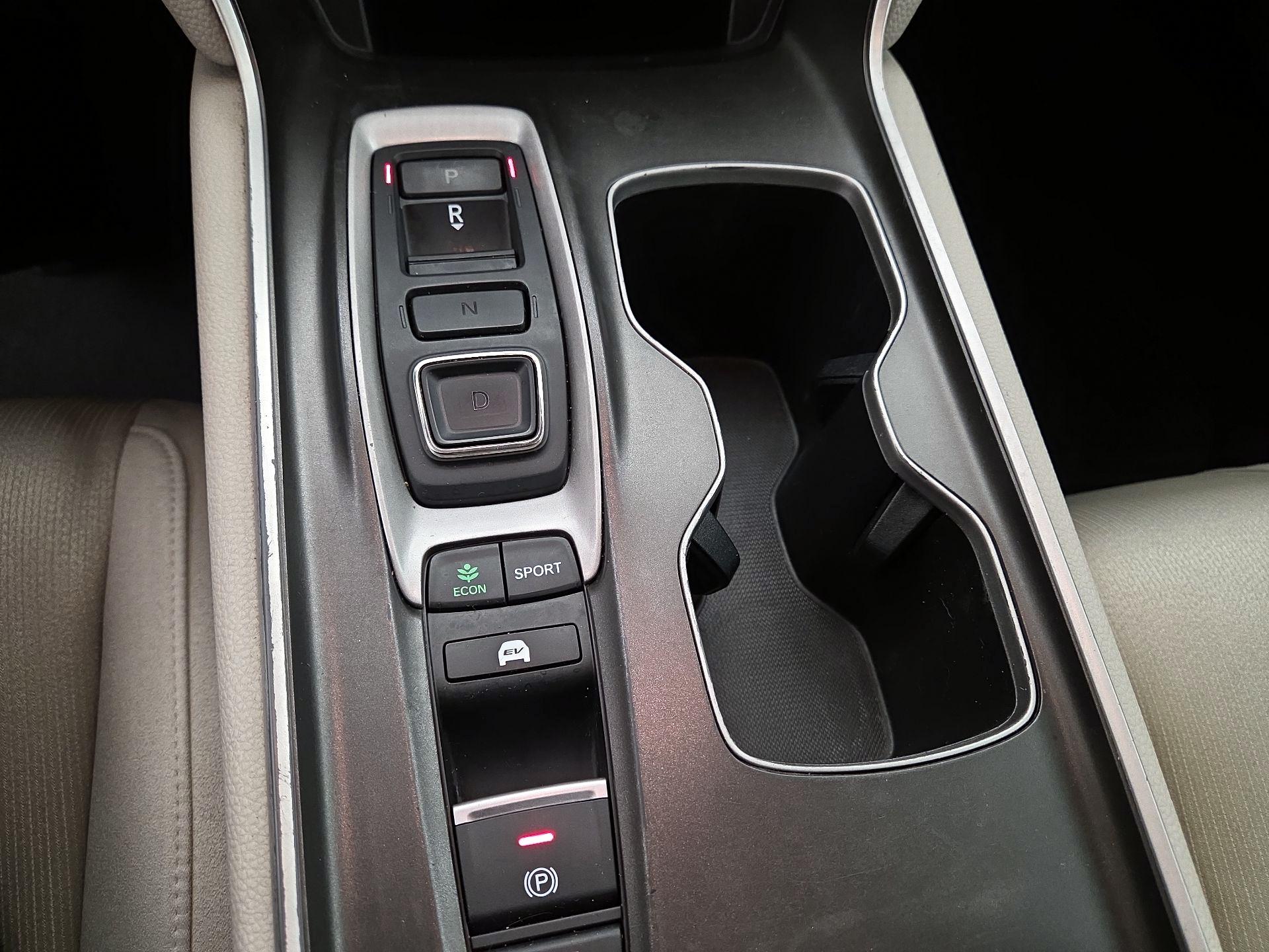 Thumbnail: 2018 Honda Accord - 17